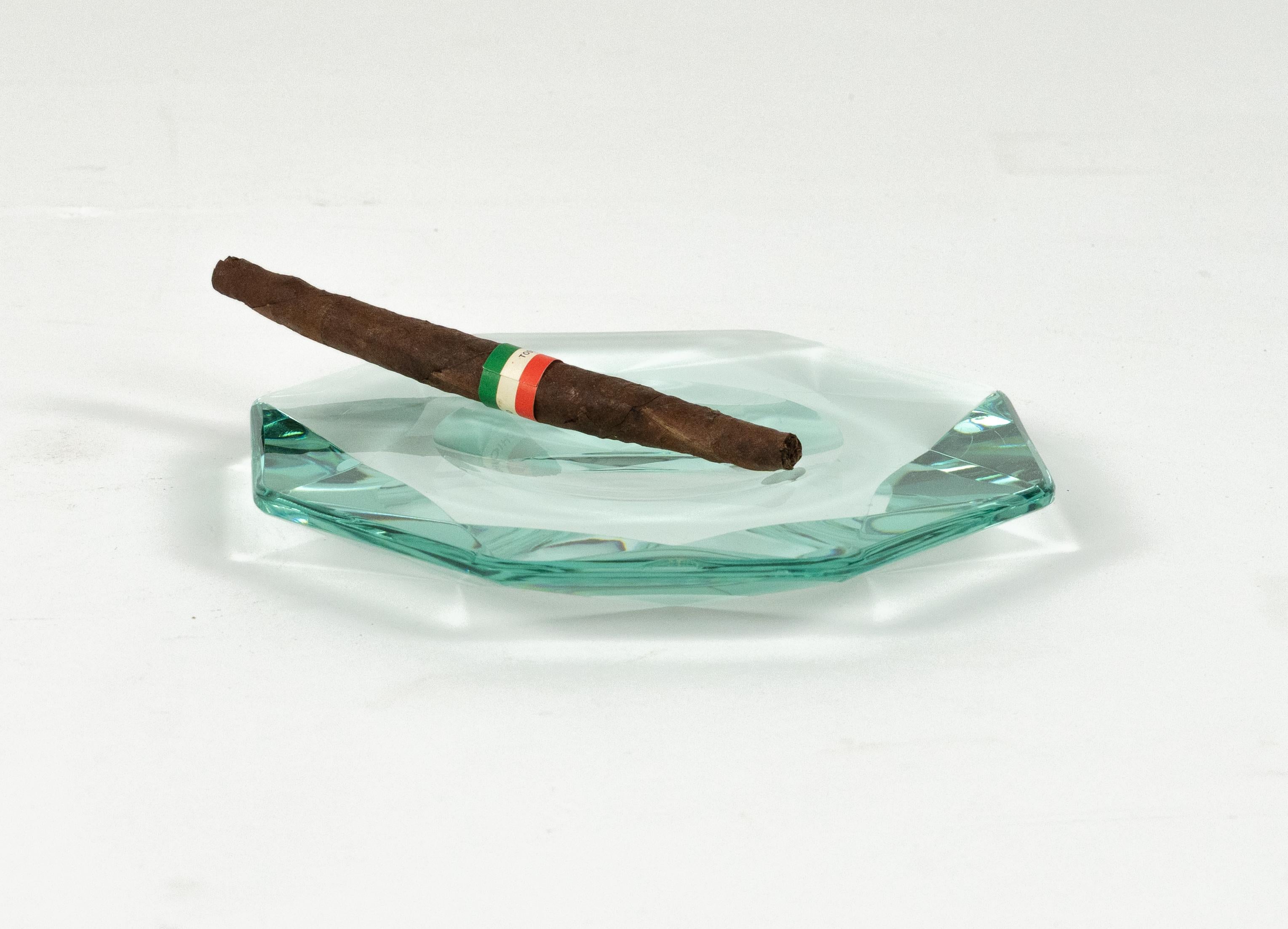 Cendrier octogonal en verre vert du milieu du siècle dernier, style Fontana Arte, Italie, années 1960 Bon état - En vente à Rome, IT