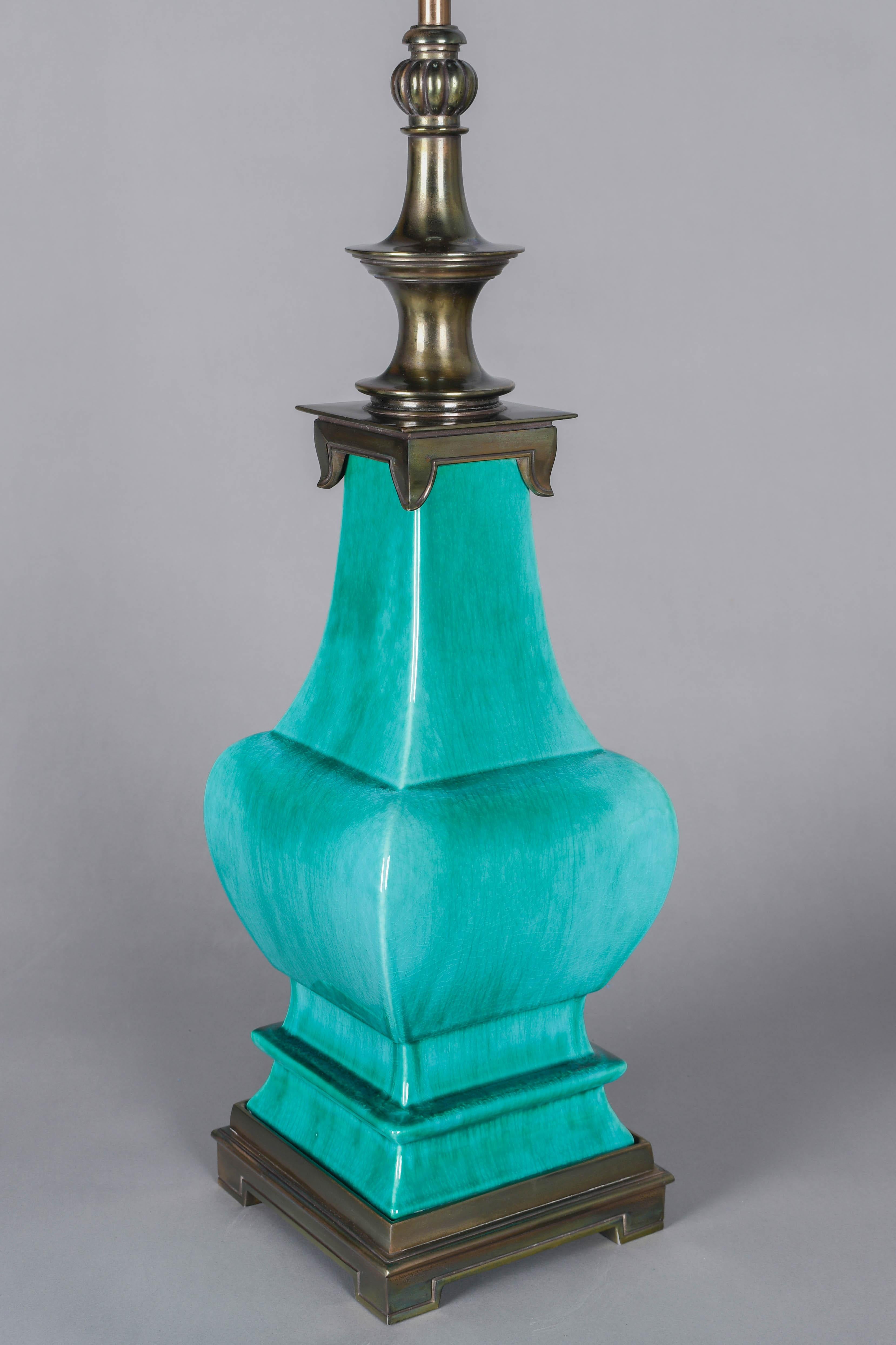 Américain Lampe Stiffel du milieu du siècle en céramique verte émaillée en vente