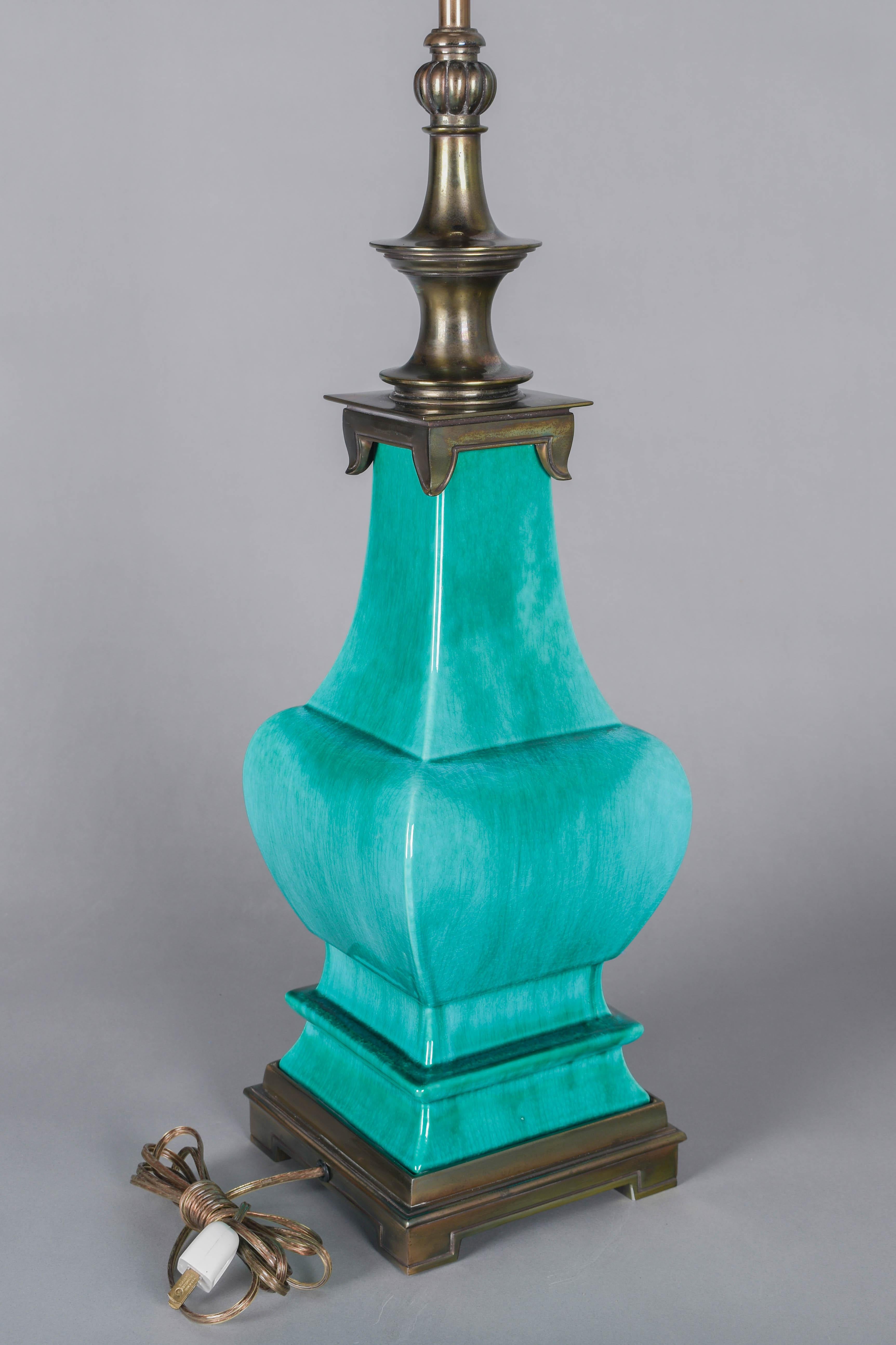 Lampe Stiffel du milieu du siècle en céramique verte émaillée Bon état - En vente à Winter Park, FL