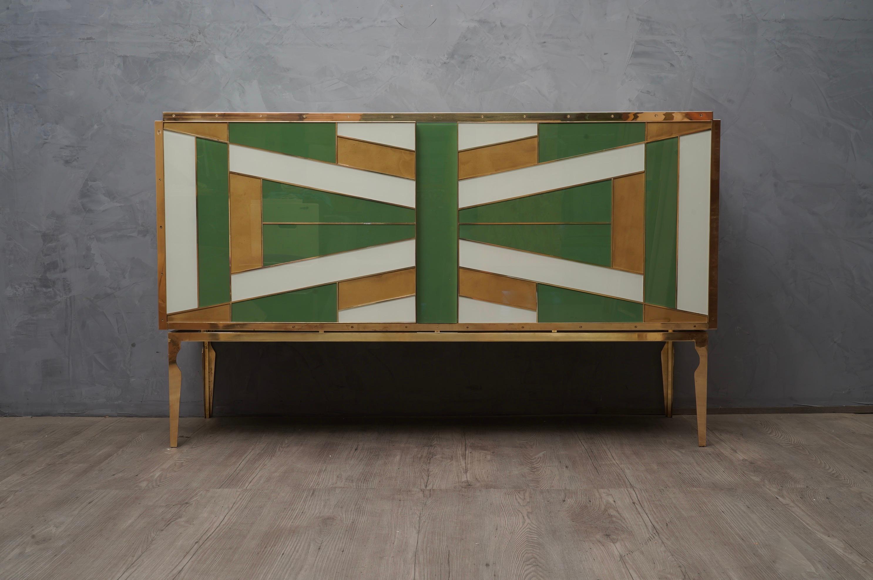 Sideboards aus grünem Gold und elfenbeinfarbenem Glas, inspiriert von der Mitte des Jahrhunderts, 2020 (Moderne der Mitte des Jahrhunderts) im Angebot