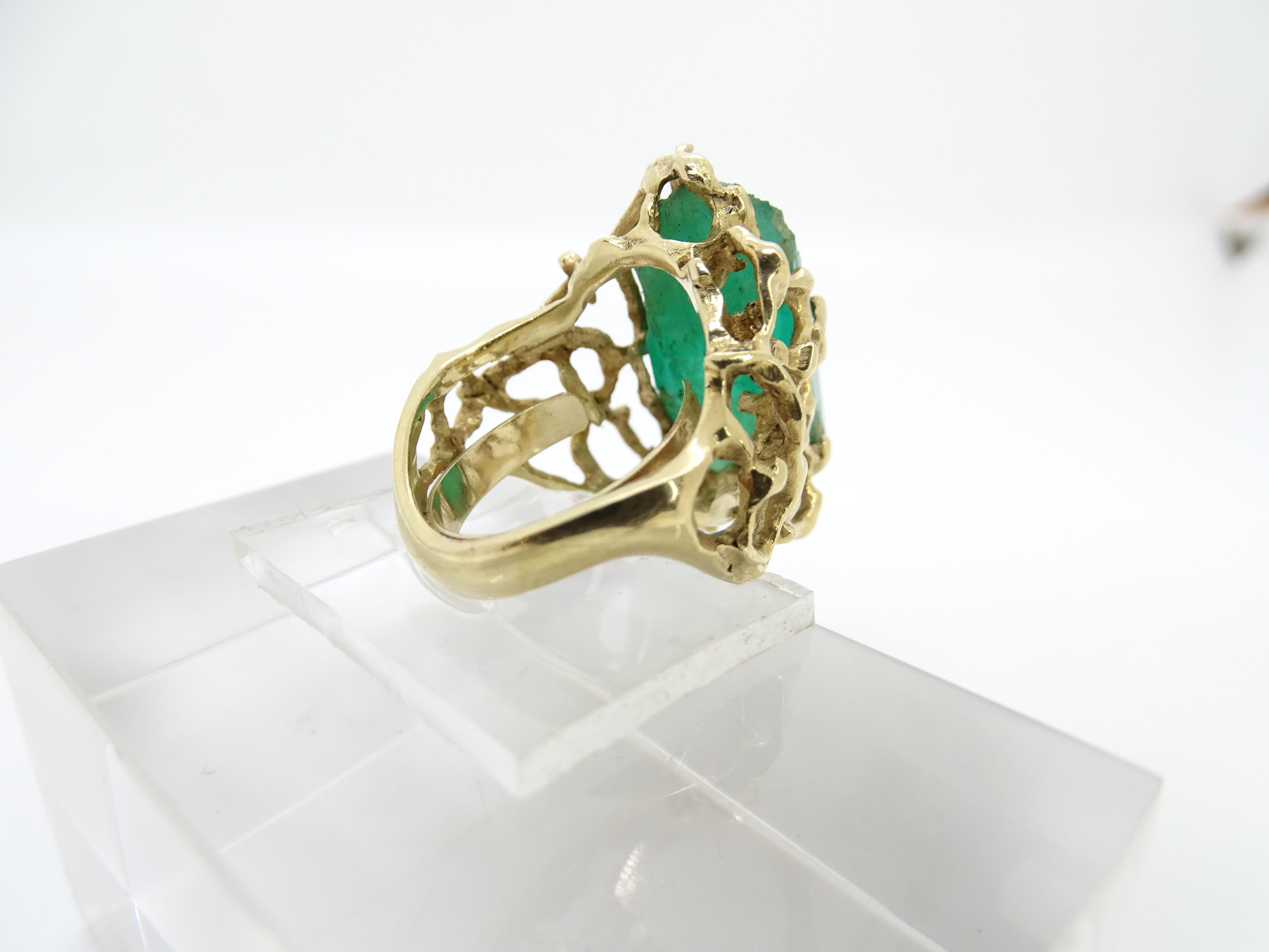 Midcentury green Italian ring, organic design, Beryl, 18kt gold For Sale 12