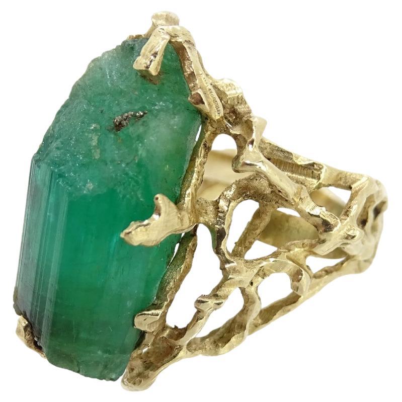Midcentury green Italian ring, organic design, Beryl, 18kt gold For Sale