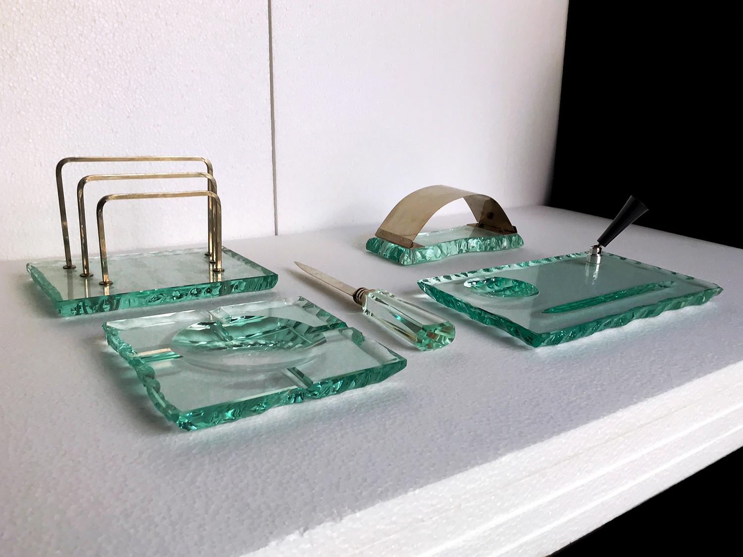 Hand-Carved Italian Midcentury Green Nilo Glass Desk Set by Fontana Arte, 1950s