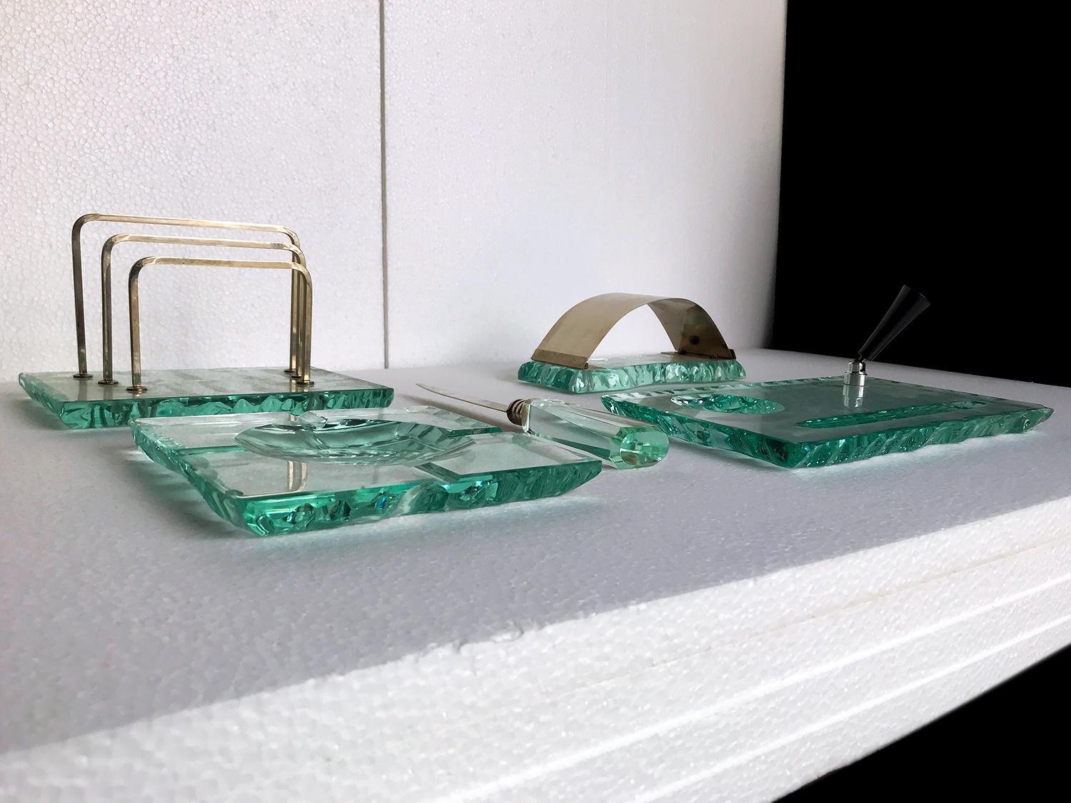 Italian Midcentury Green Nilo Glass Desk Set by Fontana Arte, 1950s In Good Condition In Traversetolo, IT