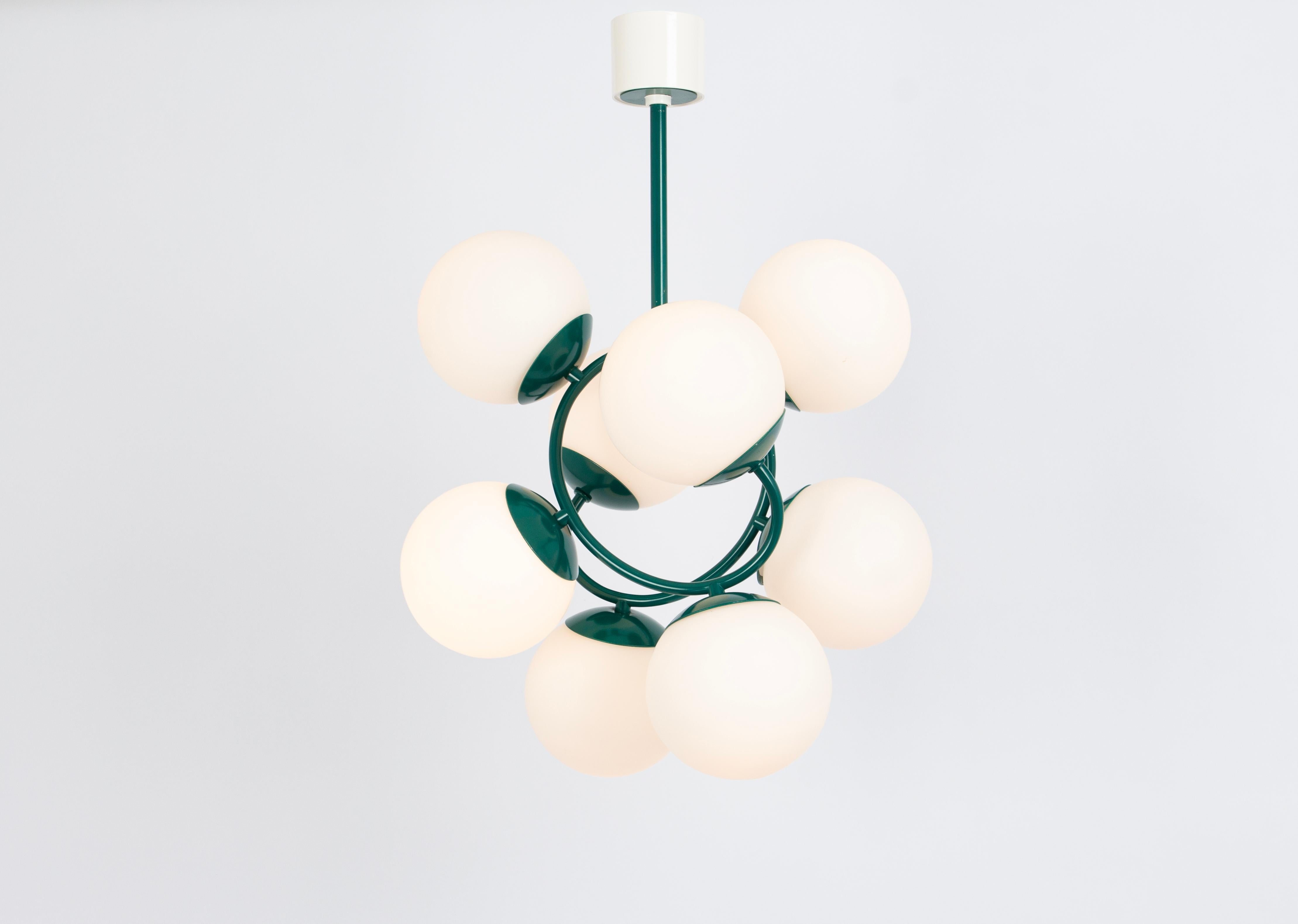 Lampe suspendue verte du milieu du siècle dernier, Kaiser, Allemagne, années 1960 en vente 2