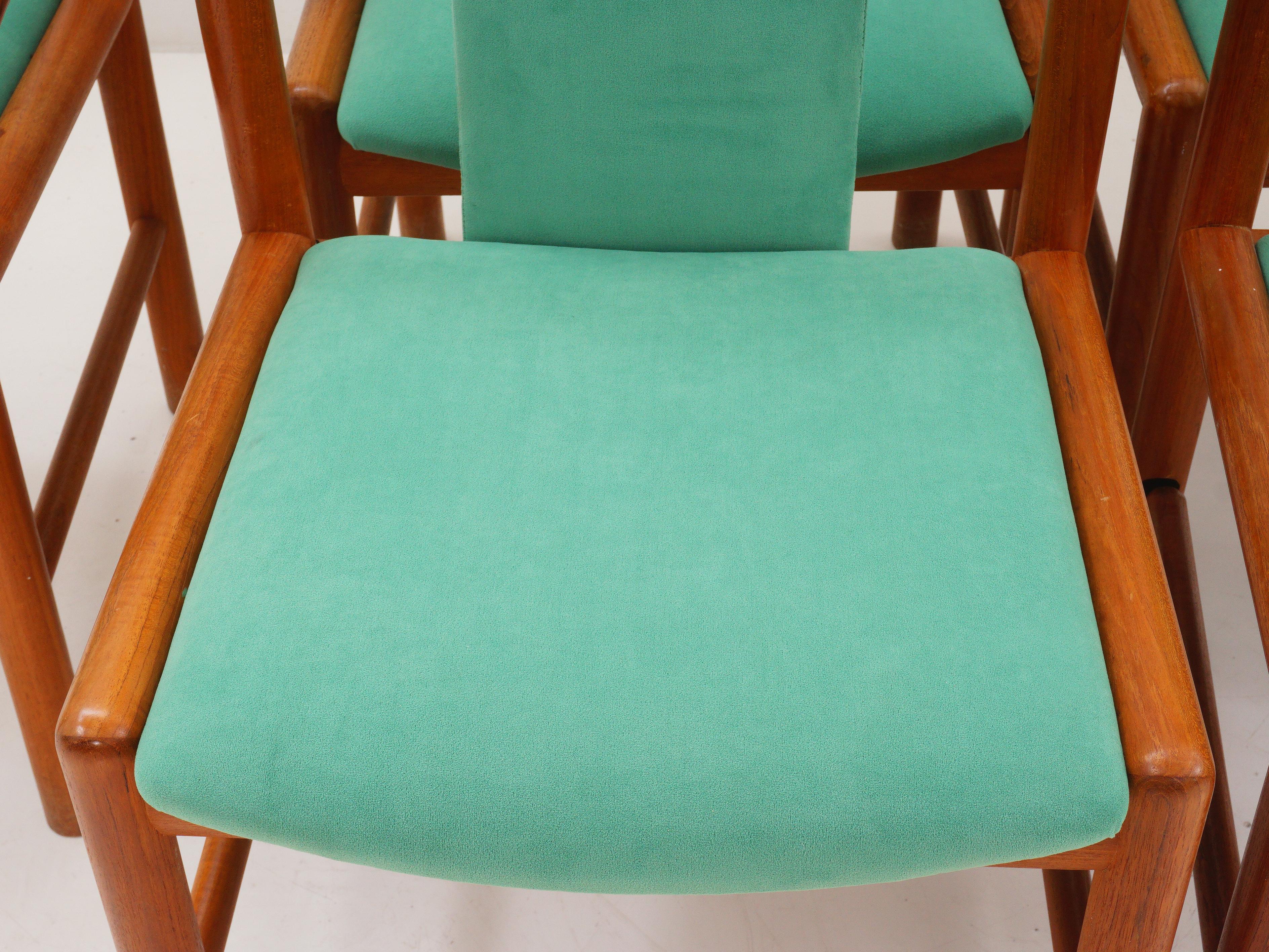 Midcentury Green Upholstered Dining Chairs, 1970s For Sale 4