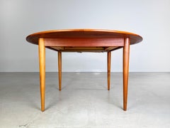 Midcentury Grete Jalk Esstisch Poul Jeppesens Møbelfabrik PJ 2-5