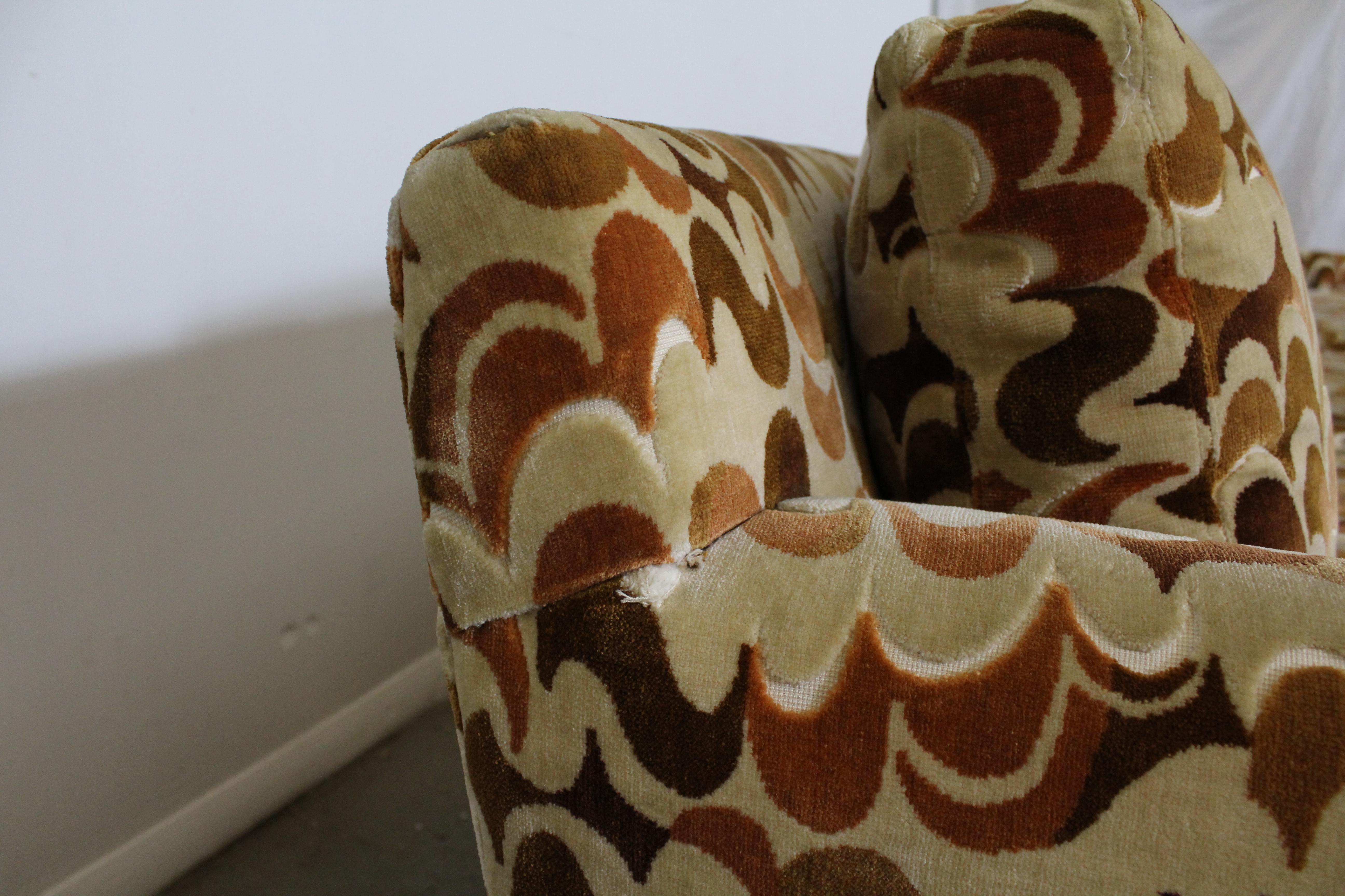Midcentury Groovy Sofa by Milo Baughman for Selig 6