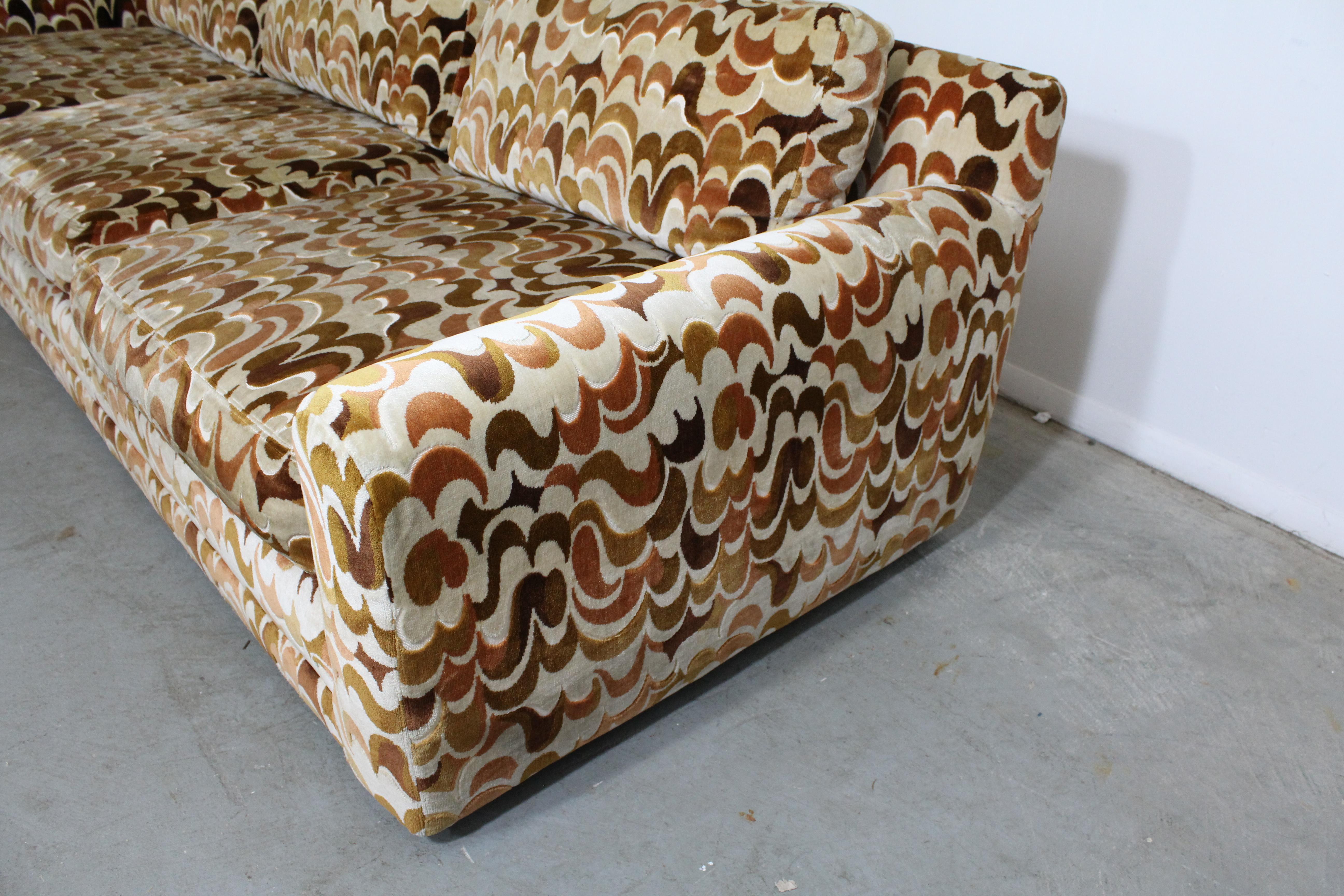 Midcentury Groovy Sofa by Milo Baughman for Selig 2