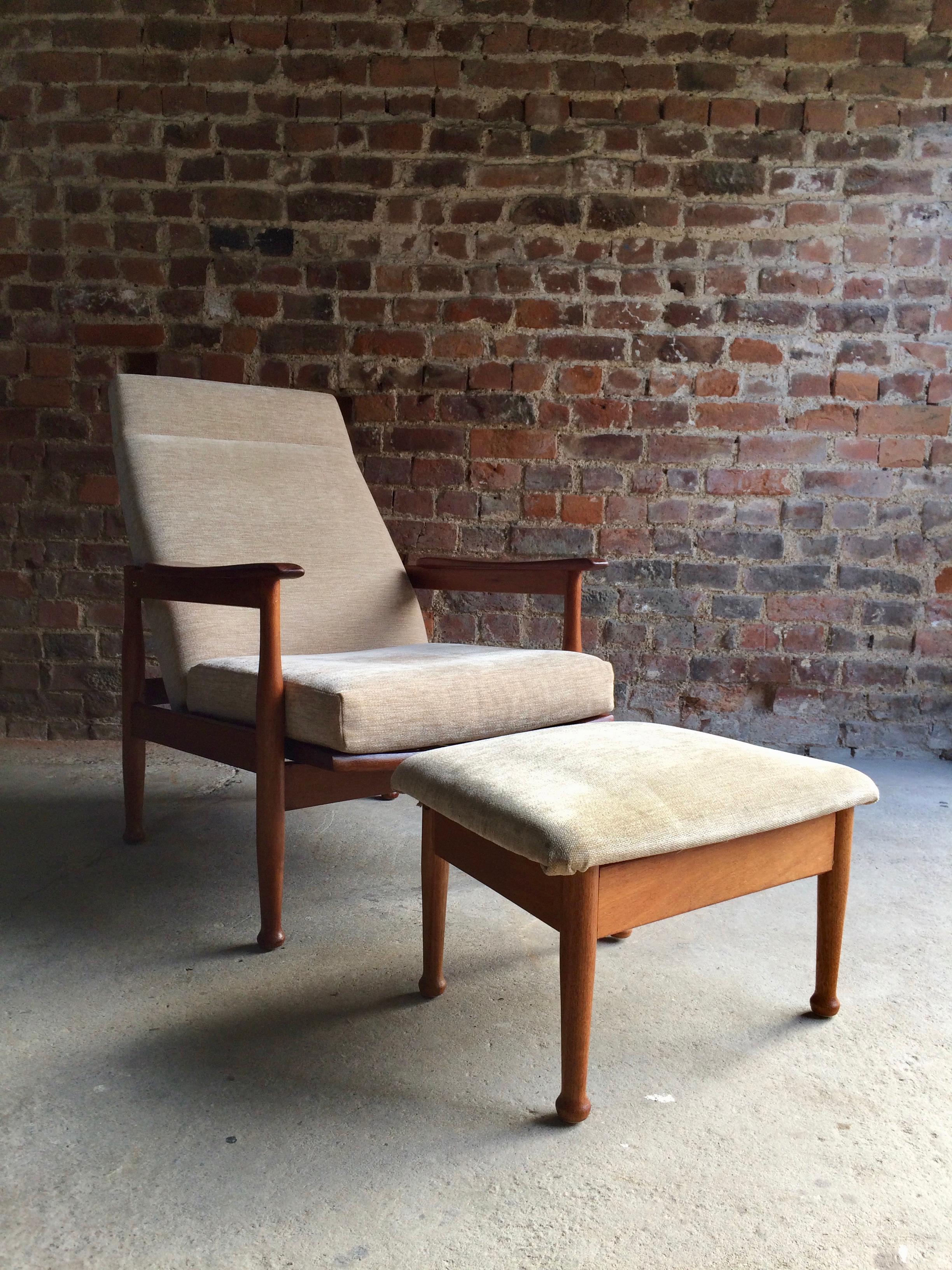 Midcentury Guy Rogers Manhattan Teak Armchair and Footstool, circa 1960s In Good Condition In Longdon, Tewkesbury