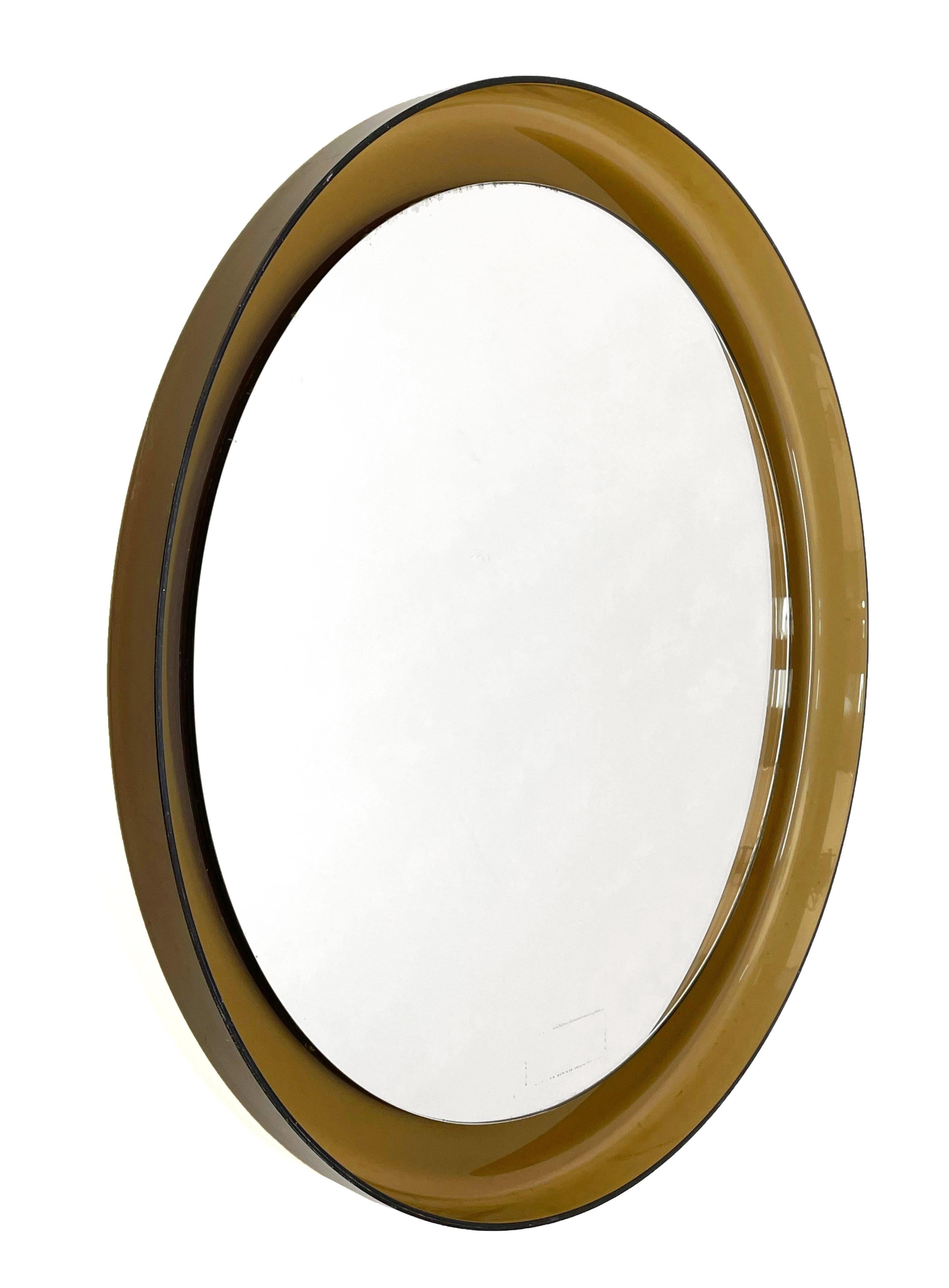Midcentury Guzzini Italian Round Lucite Smoked Brown Wall Mirror, 1960s For Sale 3