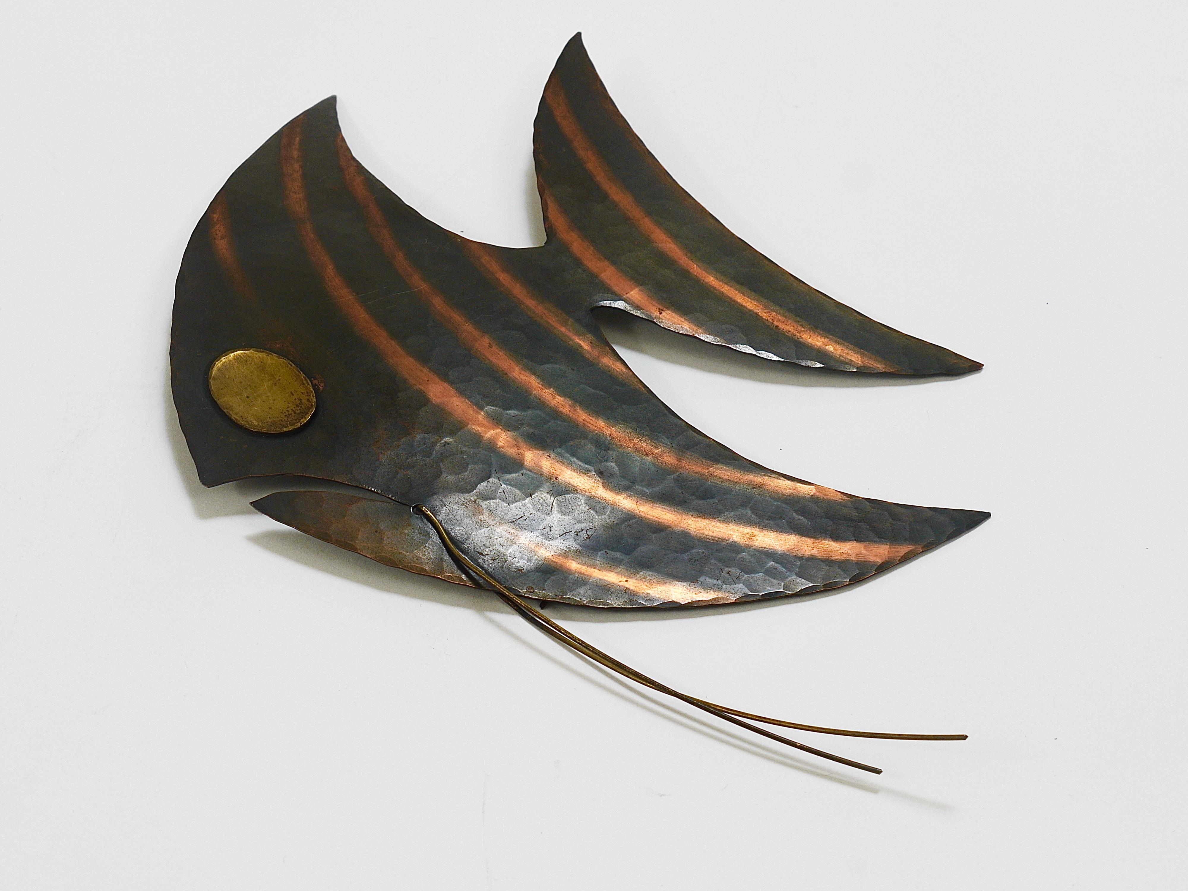 Midcentury Hammered Angel Fish Wall Plaque Sculpture, Copper, Austria, 1950s For Sale 3
