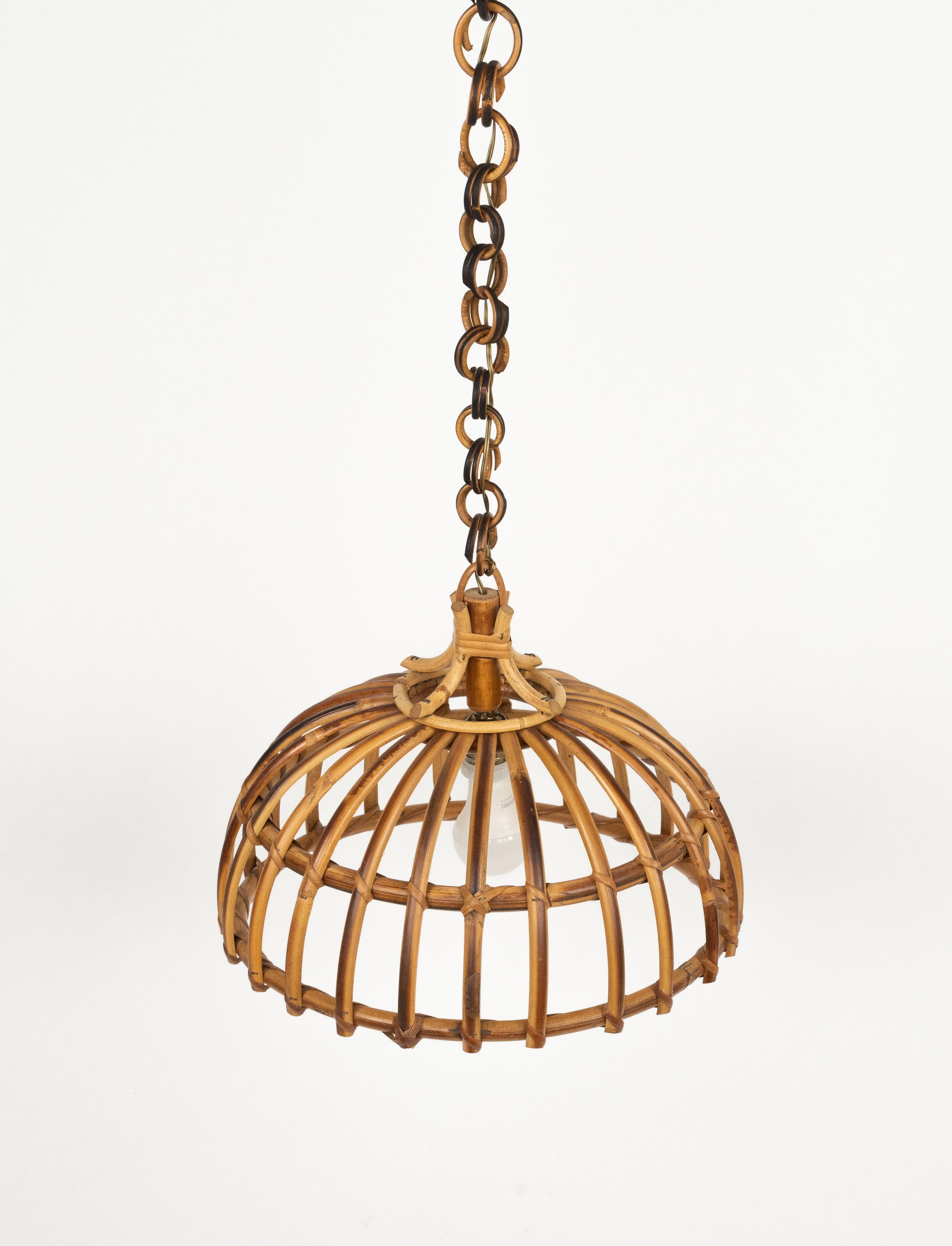 Mid-Century Modern Midcentury Hand-Crafted Rattan and Bamboo Chandelier Pendant, Italy 1970s For Sale