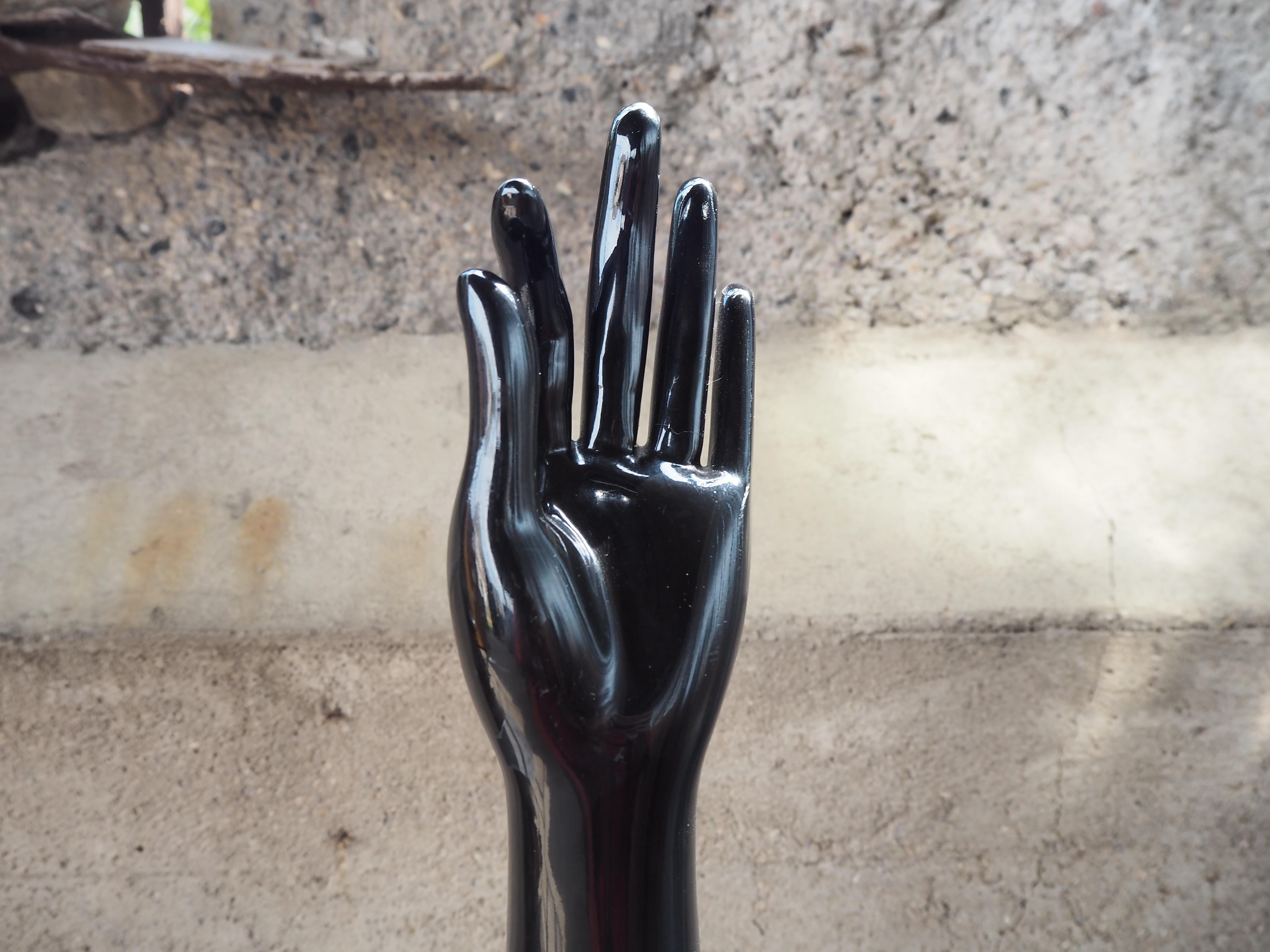 Midcentury Hand, Schmuckhalter, Europa, 1960er Jahre im Zustand „Gut“ im Angebot in Praha, CZ