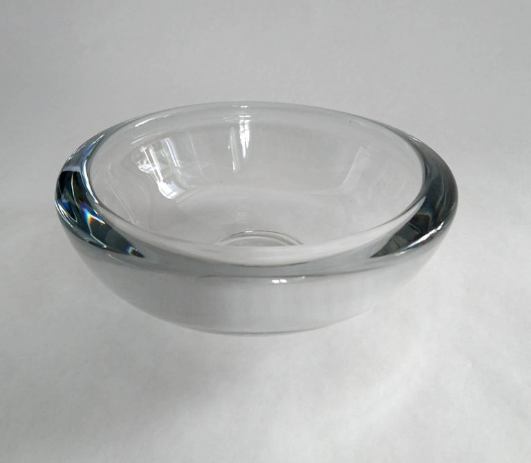 Midcentury Hand Blown Clear Crystal Bowl Made in Sweden For Sale at 1stDibs