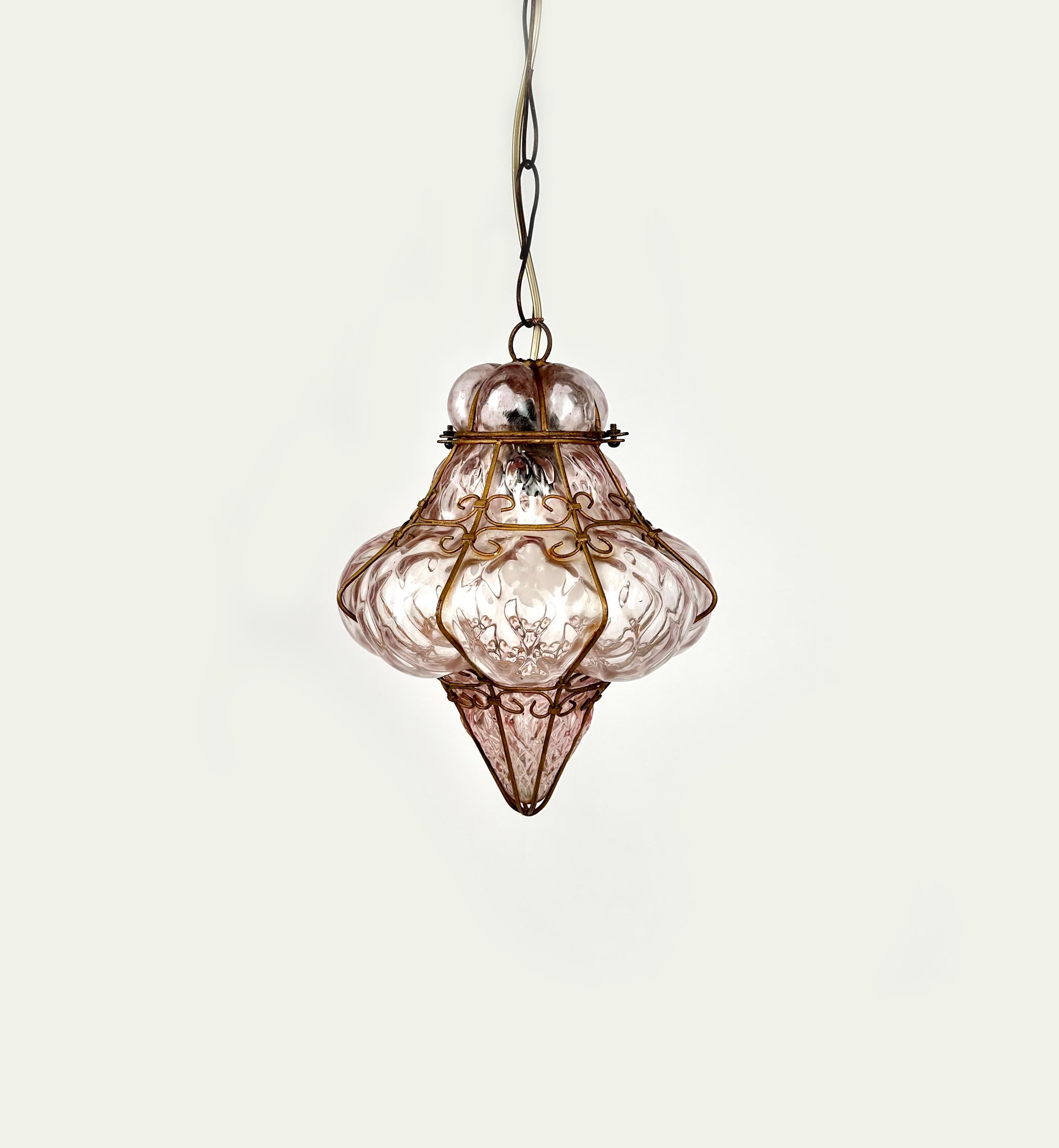 Midcentury Handblown Murano Pink Glass Pendant Light by Seguso, Italy, 1940s In Good Condition For Sale In Rome, IT