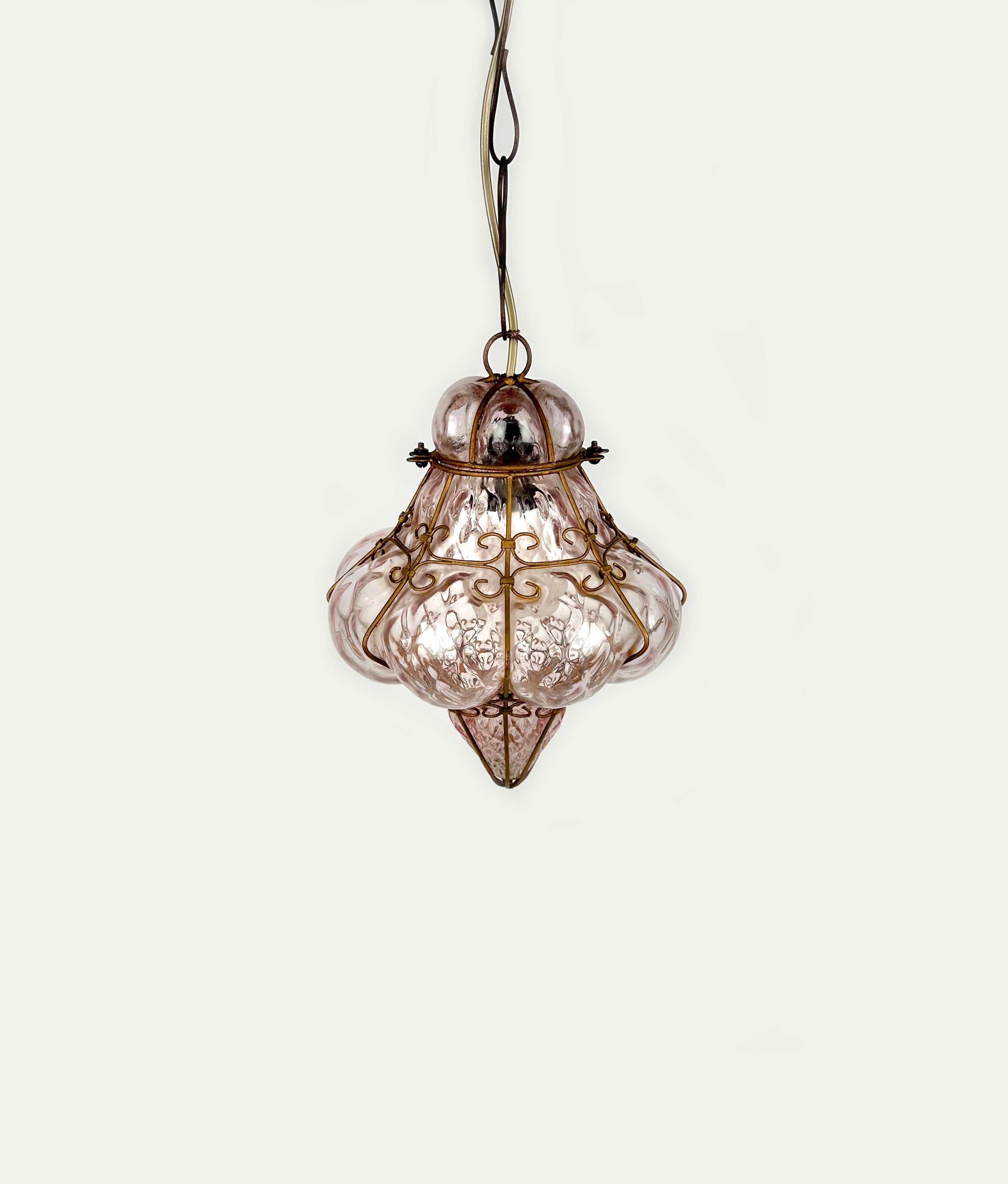 Metal Midcentury Handblown Murano Pink Glass Pendant Light by Seguso, Italy, 1940s For Sale