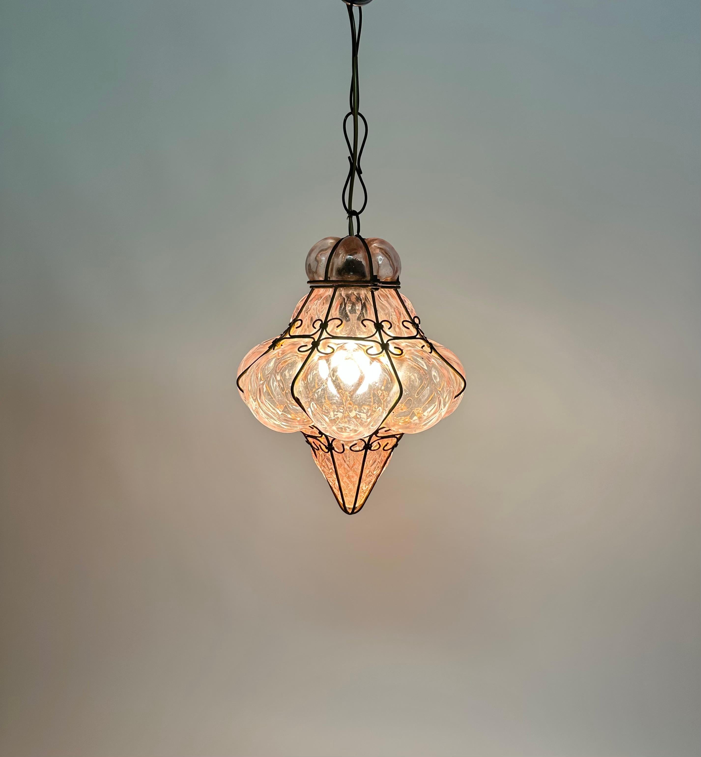 Midcentury Handblown Murano Pink Glass Pendant Light by Seguso, Italy, 1940s For Sale 1