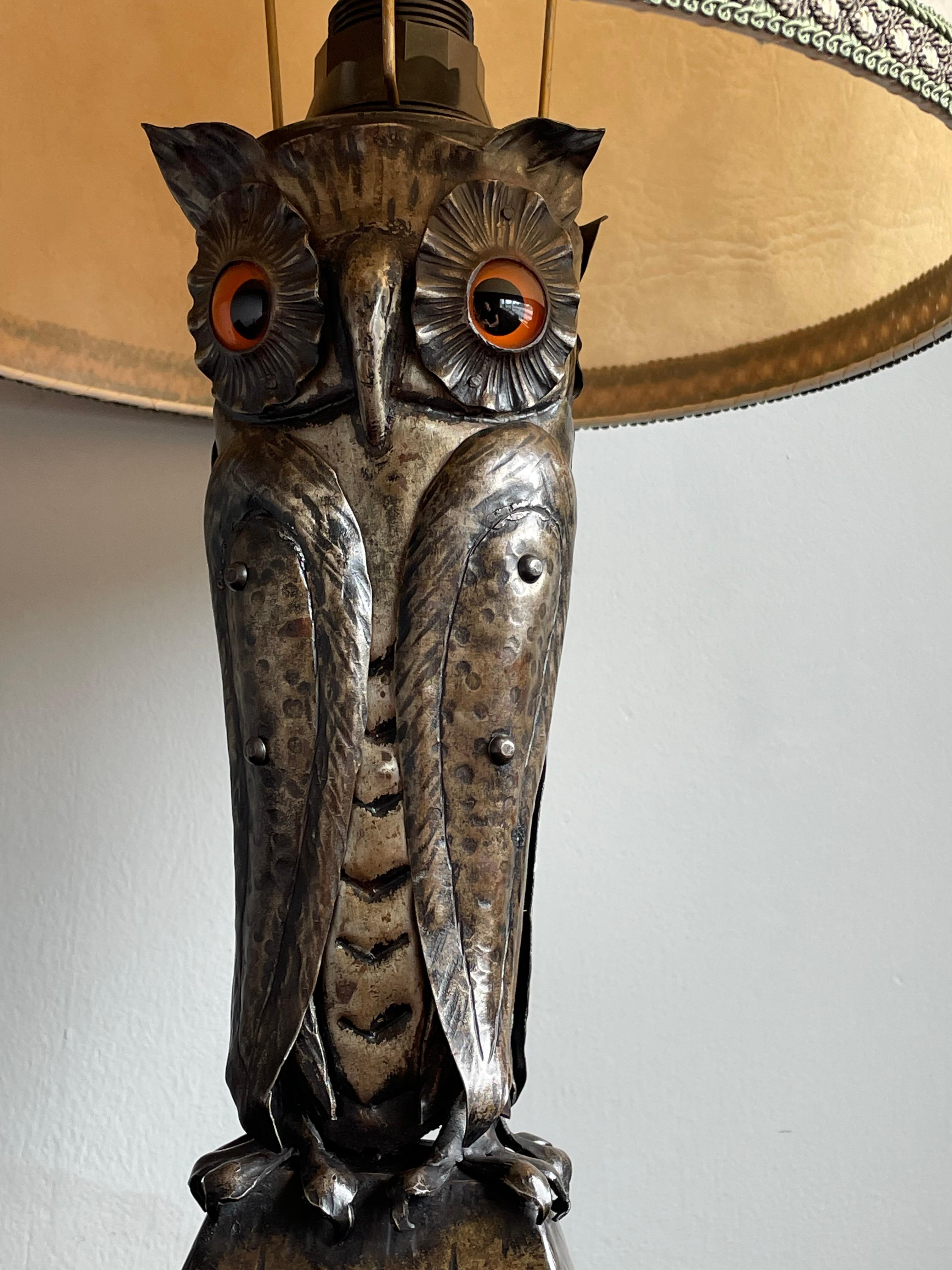 Mid-Century Handcrafted & Blackened Metal Owl with Glass Eyes Table or Desk Lamp 9