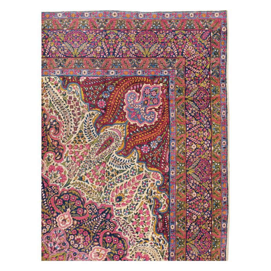 Handgefertigter großer persischer Yazd-Teppich aus der Mitte des Jahrhunderts (Kirman) im Angebot