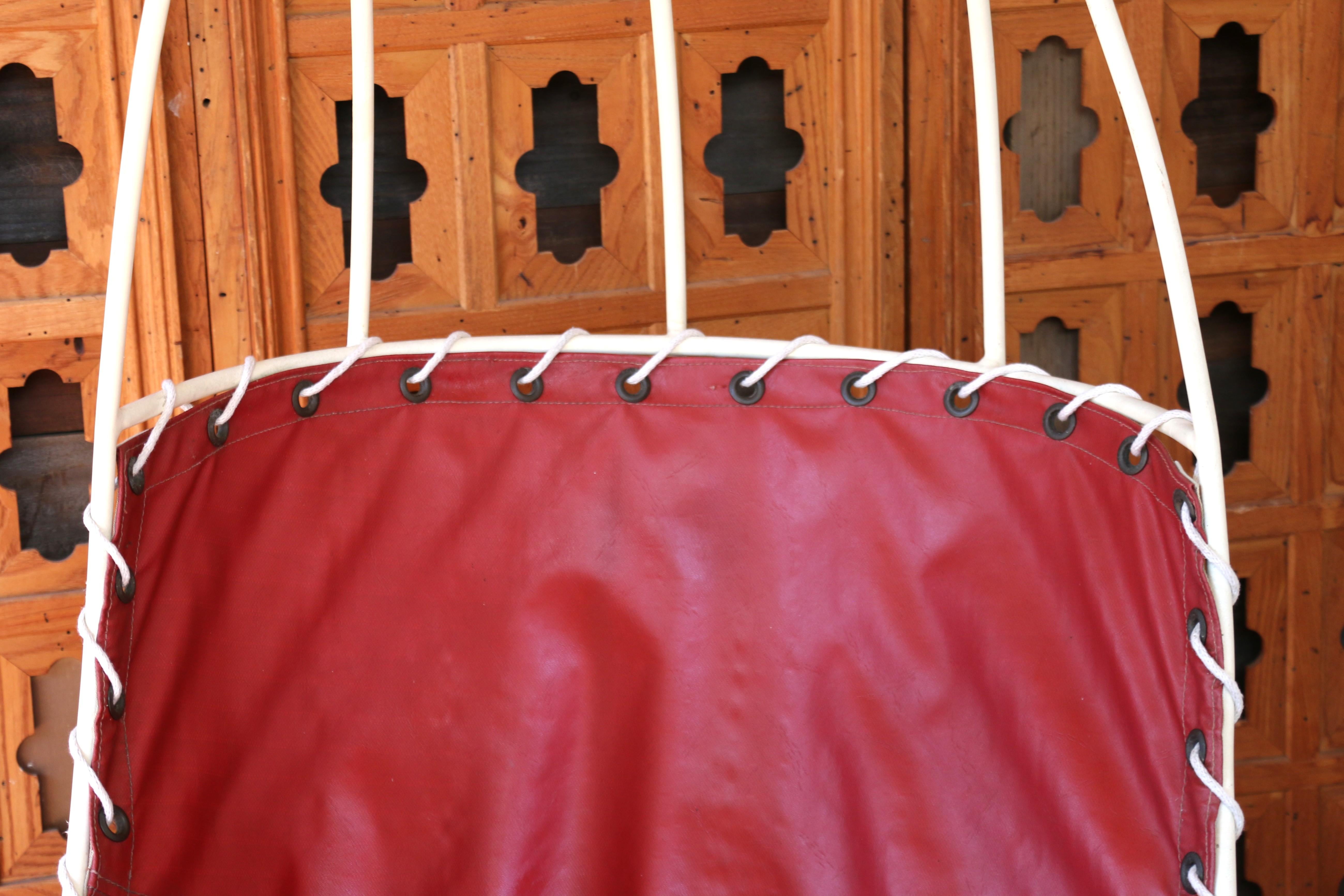 Chaise à feuilles suspendue du milieu du siècle par Rupert Oliver en vente 3