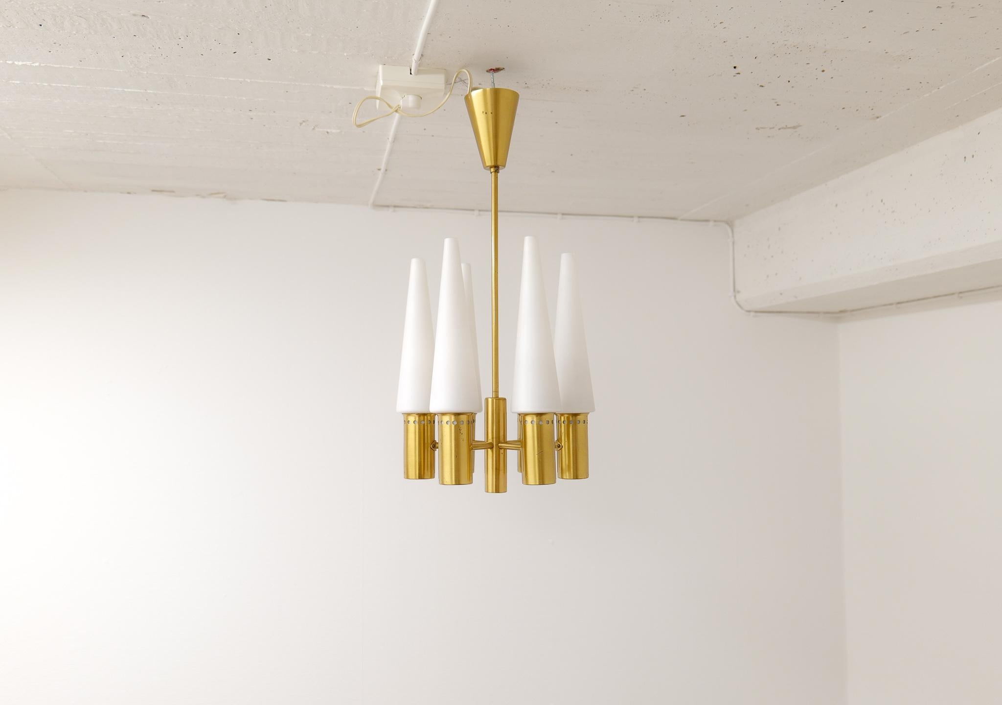 Midcentury Hans-Agne Jakobsson Brass and Opaline Ceiling Lamp, Sweden, 1950s For Sale 6