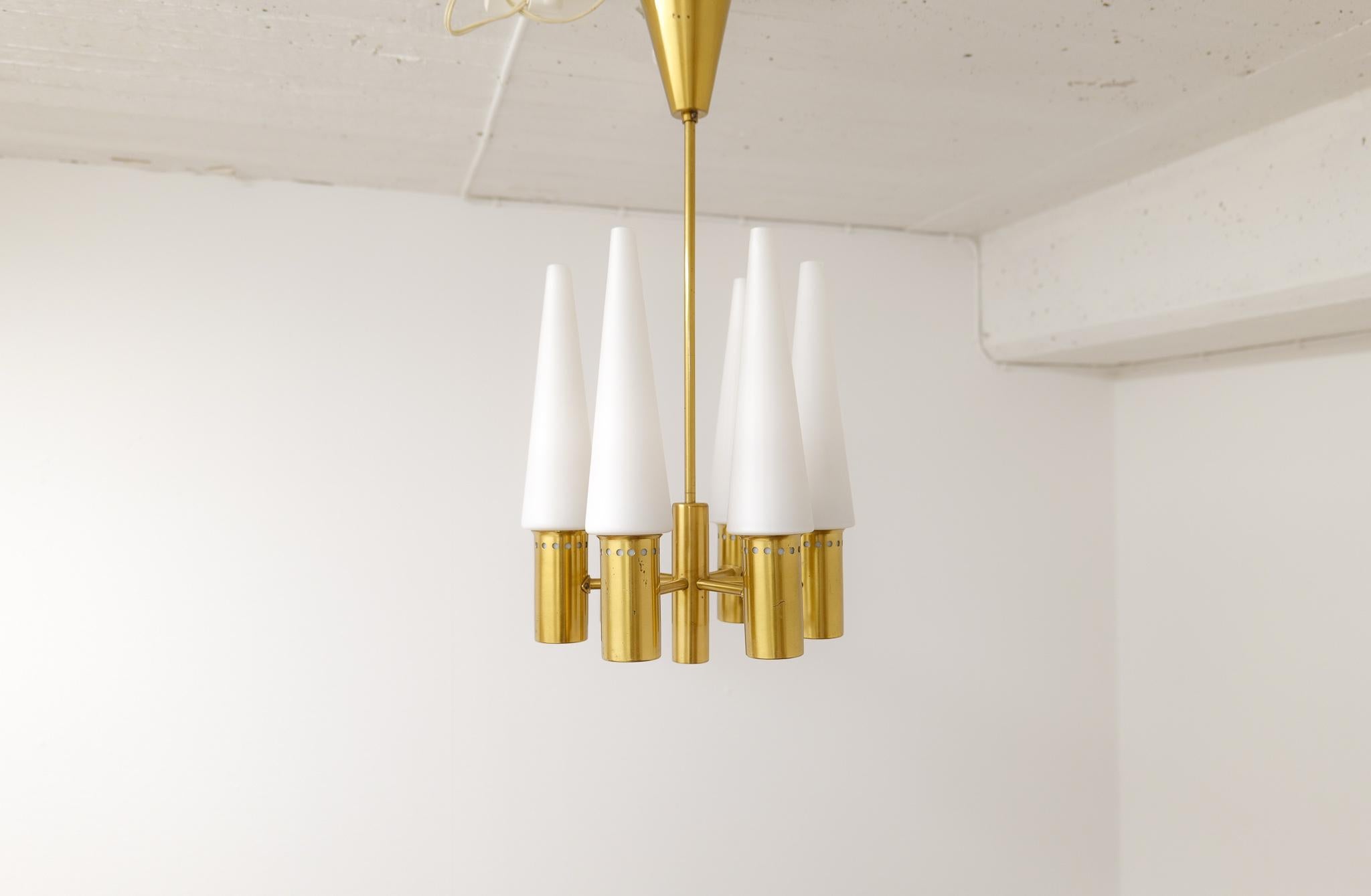 Midcentury Hans-Agne Jakobsson Brass and Opaline Ceiling Lamp, Sweden, 1950s For Sale 7