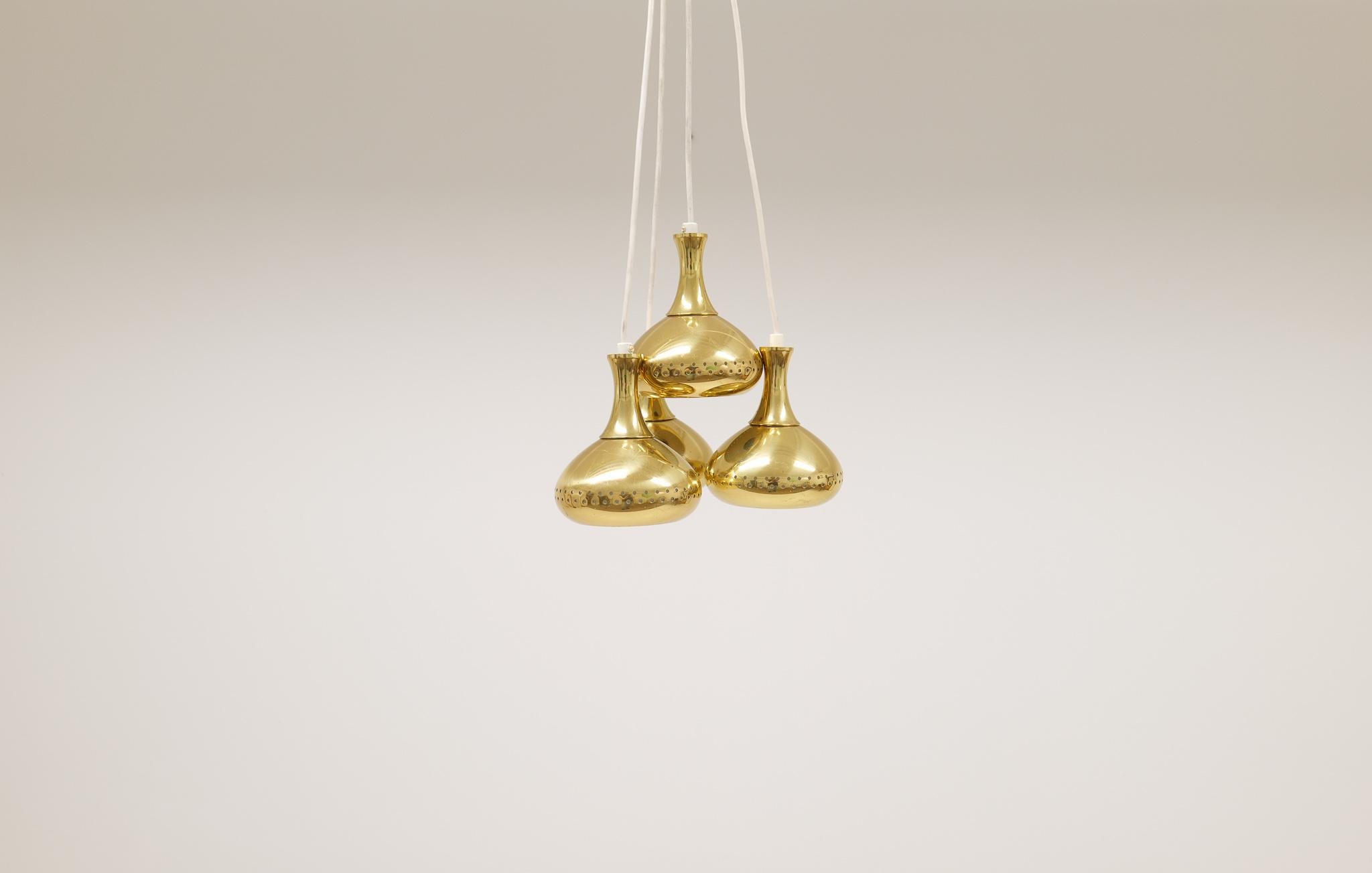 Nicely shaped brass pendants designed by famous Swedish designer Hans Agne Jakobsson. Gives a beautiful shine and a cozy light. 

Good vintage condition. 

Measures Height 6.7 in. (17 cm), diameter 5.52 in. (14 cm).

 