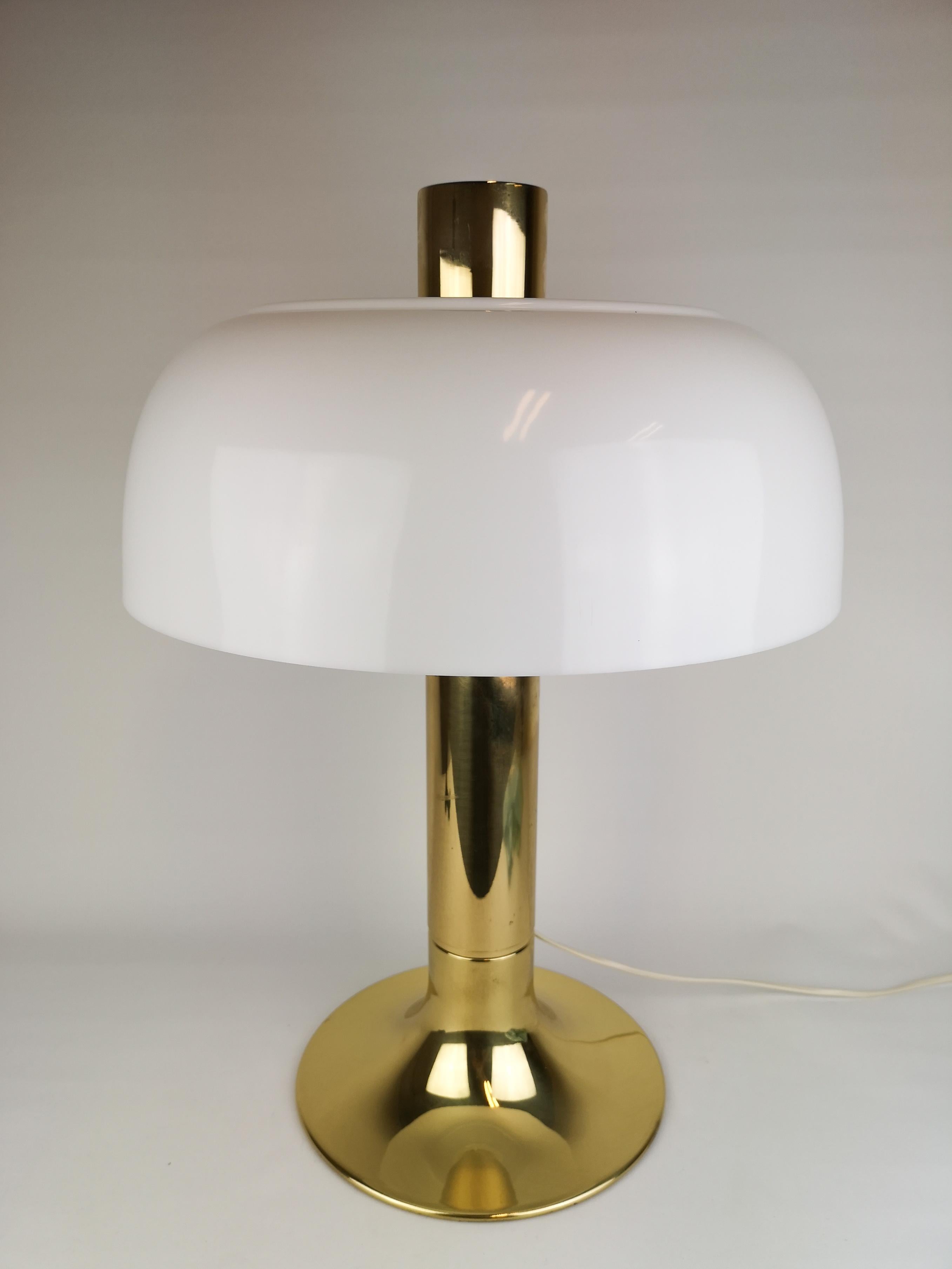 This Rare table lamp, model B-205 was designed by Hans-Agne Jakobsson. Produced by Hans-Agne Jakobsson in Markaryd, Sweden.

The overall condition is good.

Measures H 58 cm, D 39 cm.