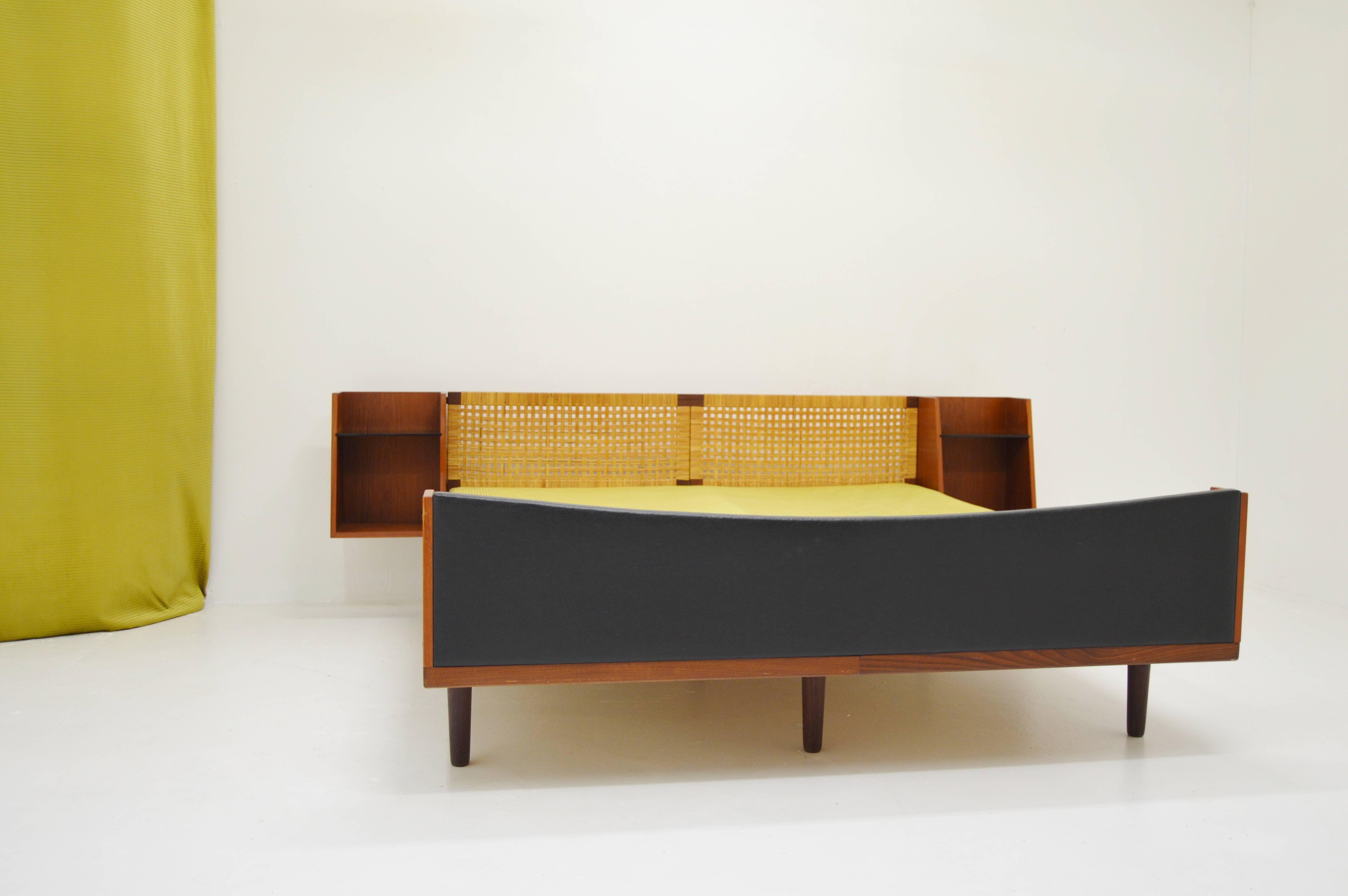 Midcentury Hans J Wegner Double Master Bed with Teak and Rattan For Sale 7