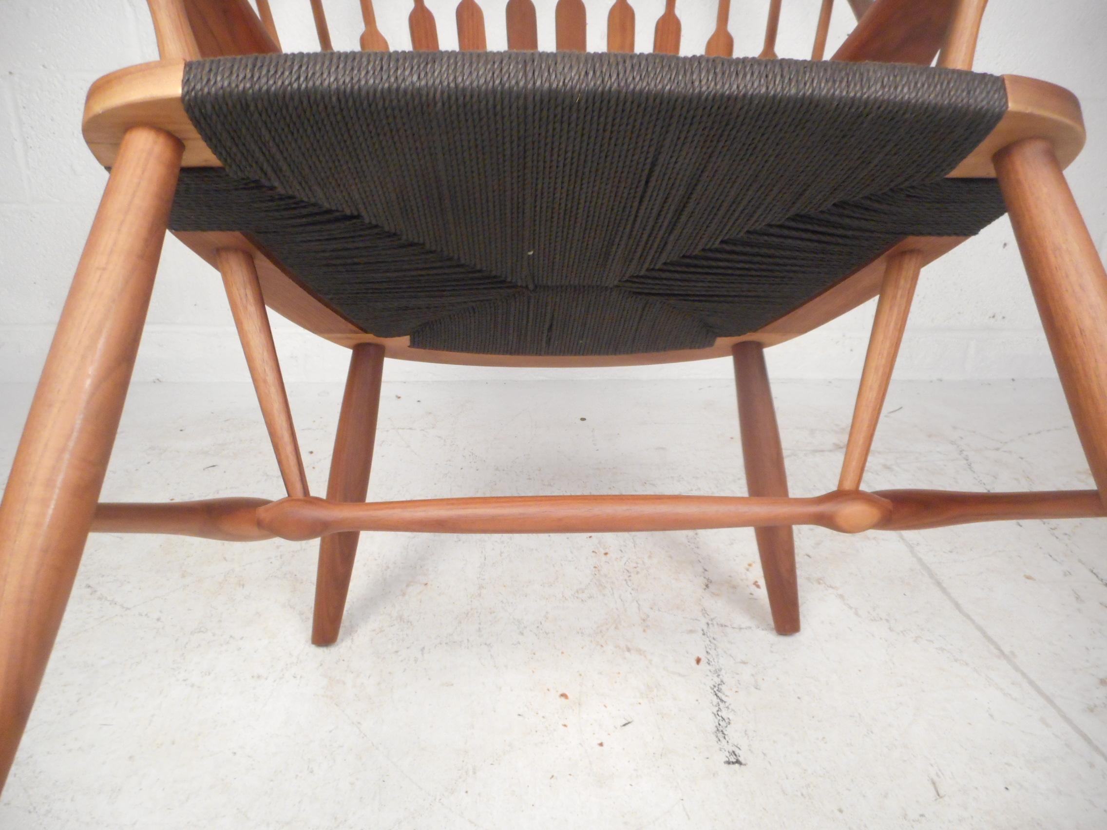 Midcentury Hans Wegner Style Peacock Chair 5