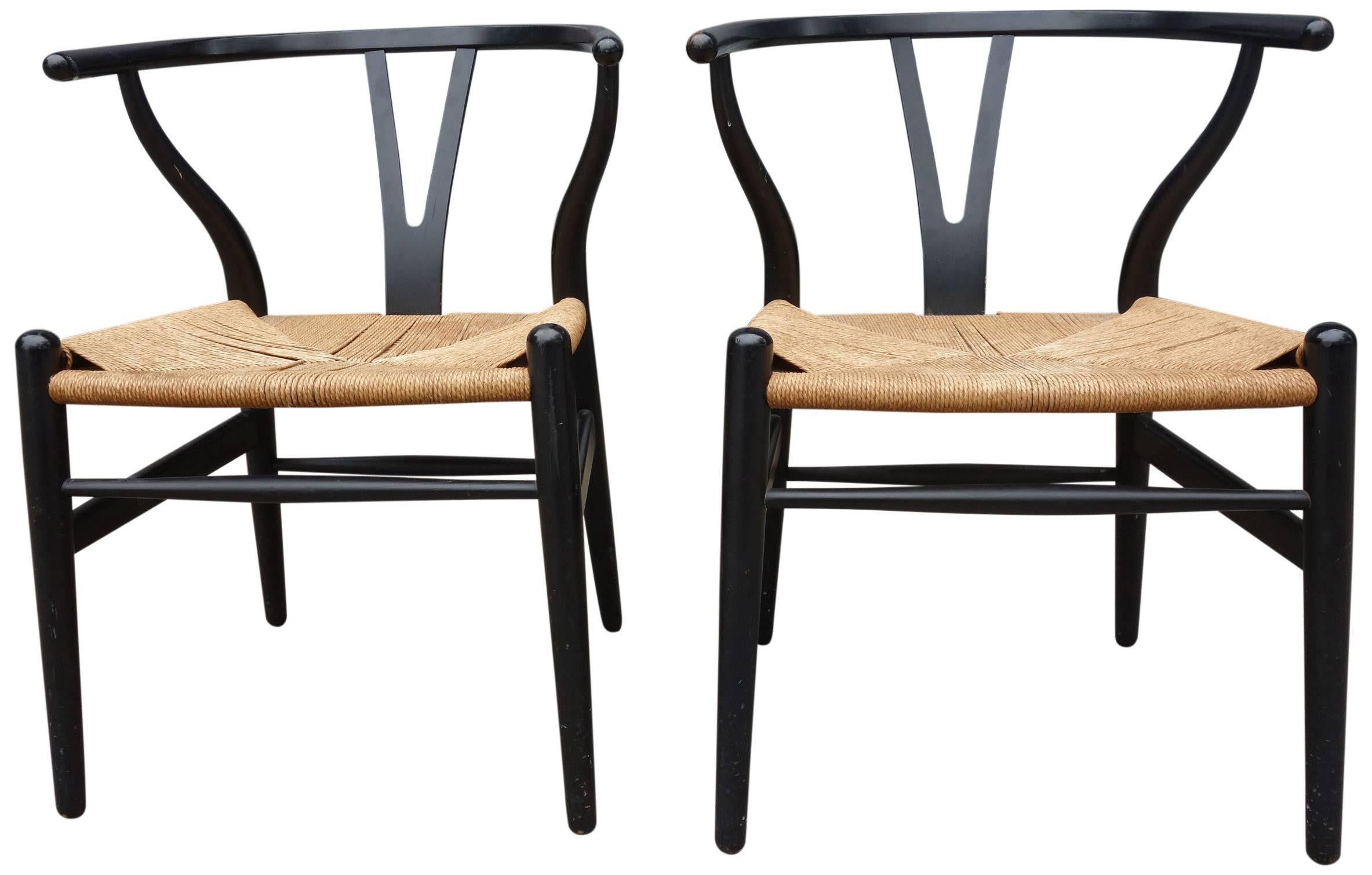 Scandinavian Modern Midcentury Hans Wegner Wishbone Chairs
