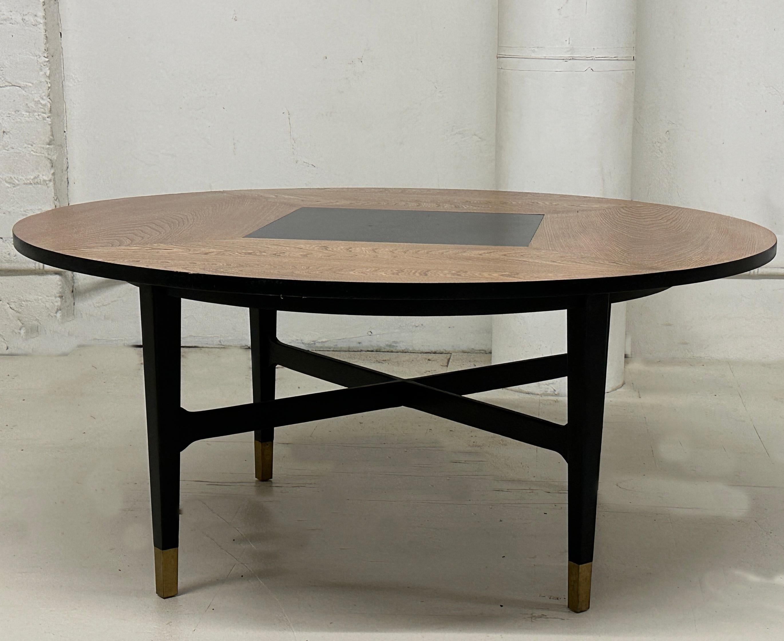 Midcentury Harvey Probber Round Black And oak Coffee Table  In Excellent Condition For Sale In Pasadena, CA