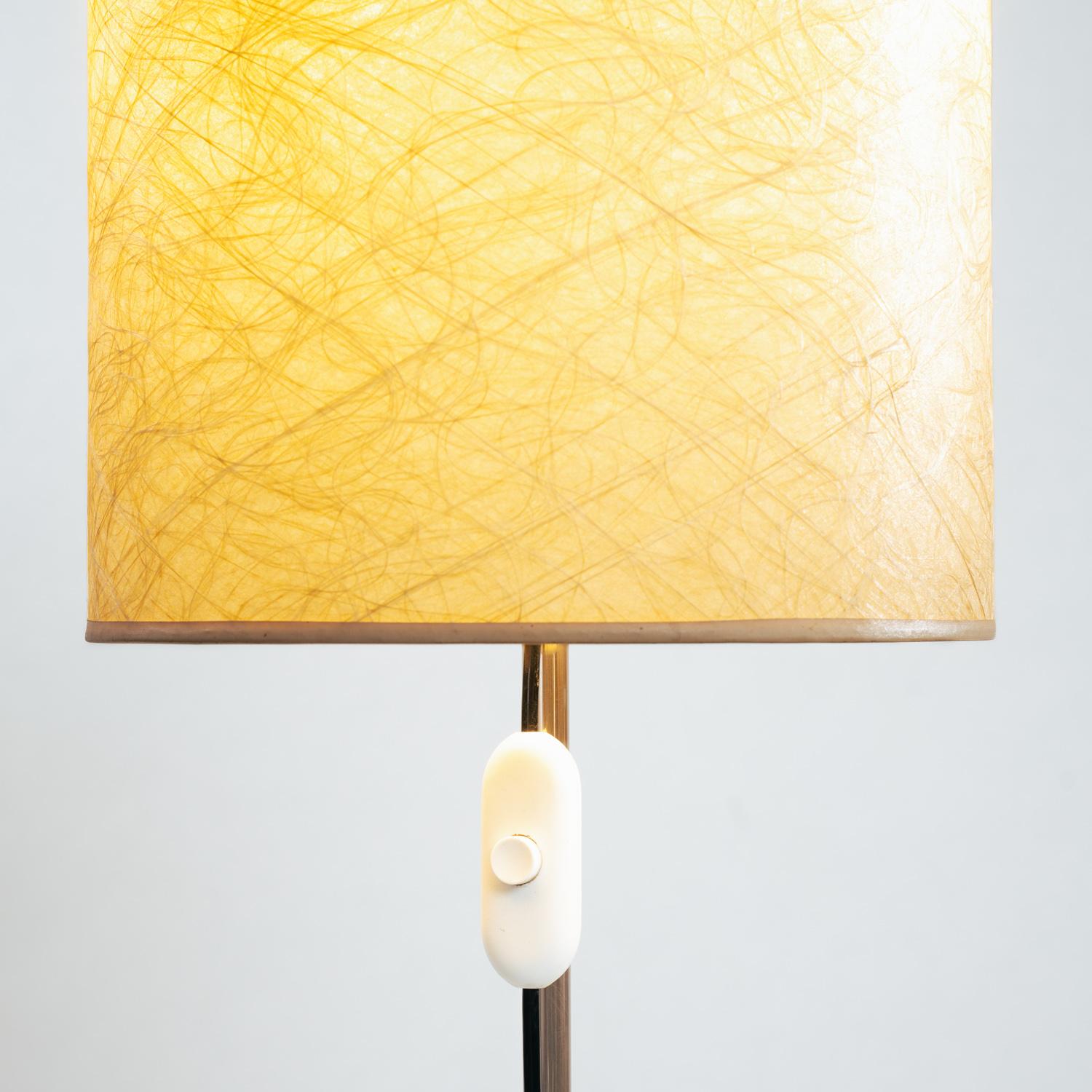 Mitte des Jahrhunderts höhenverstellbare Stehleuchte aus Fiberglas, 1960er Jahre im Angebot 4