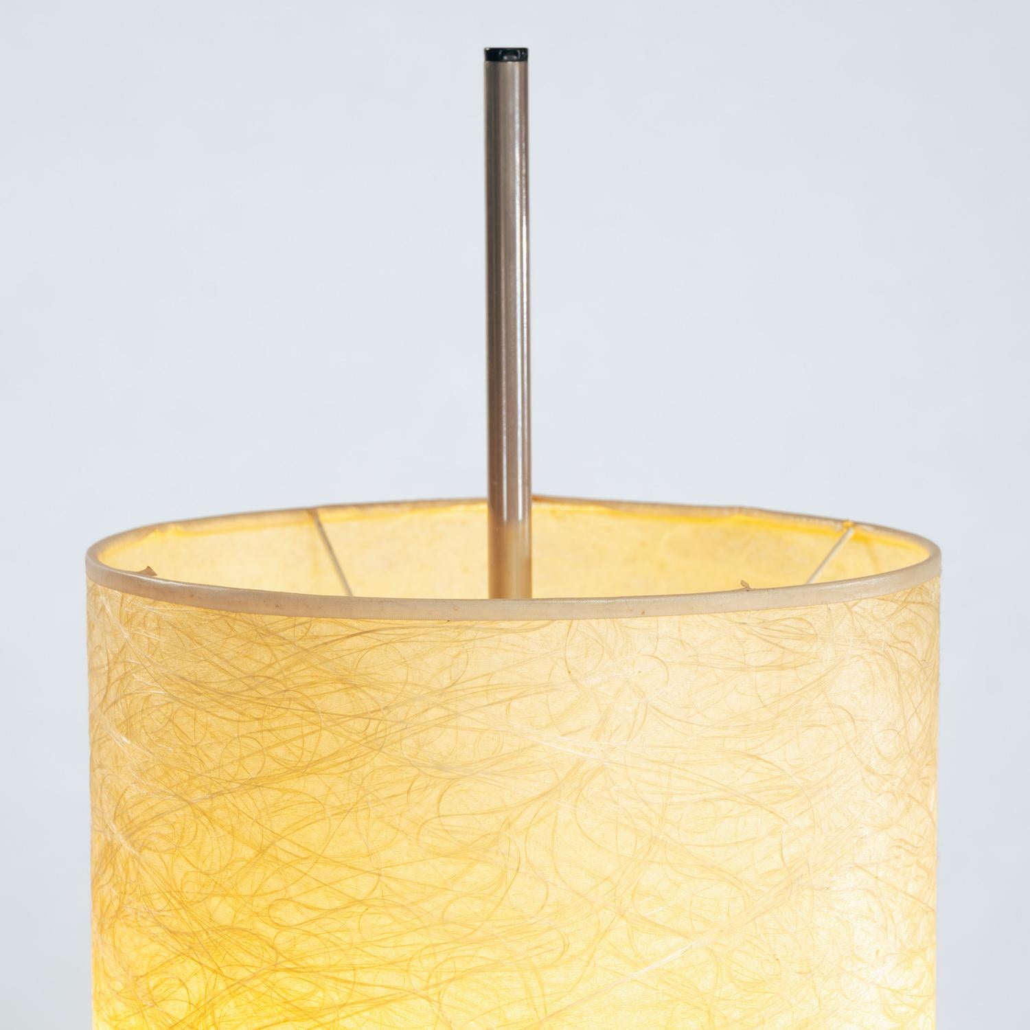 Mitte des Jahrhunderts höhenverstellbare Stehleuchte aus Fiberglas, 1960er Jahre im Angebot 1