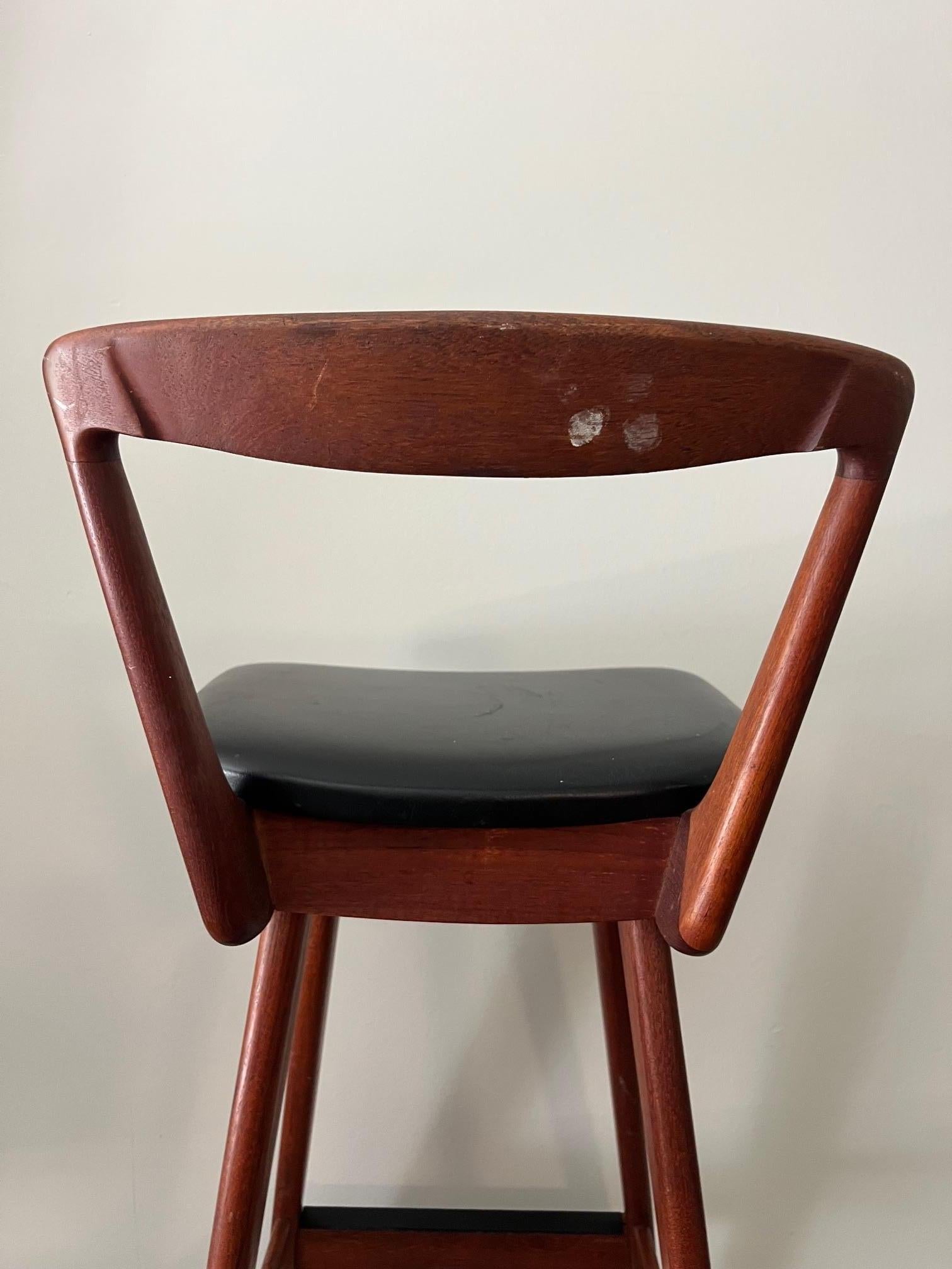 20ième siècle Tabouret de bar en teck Henry Rosengren Hansen, milieu de siècle en vente