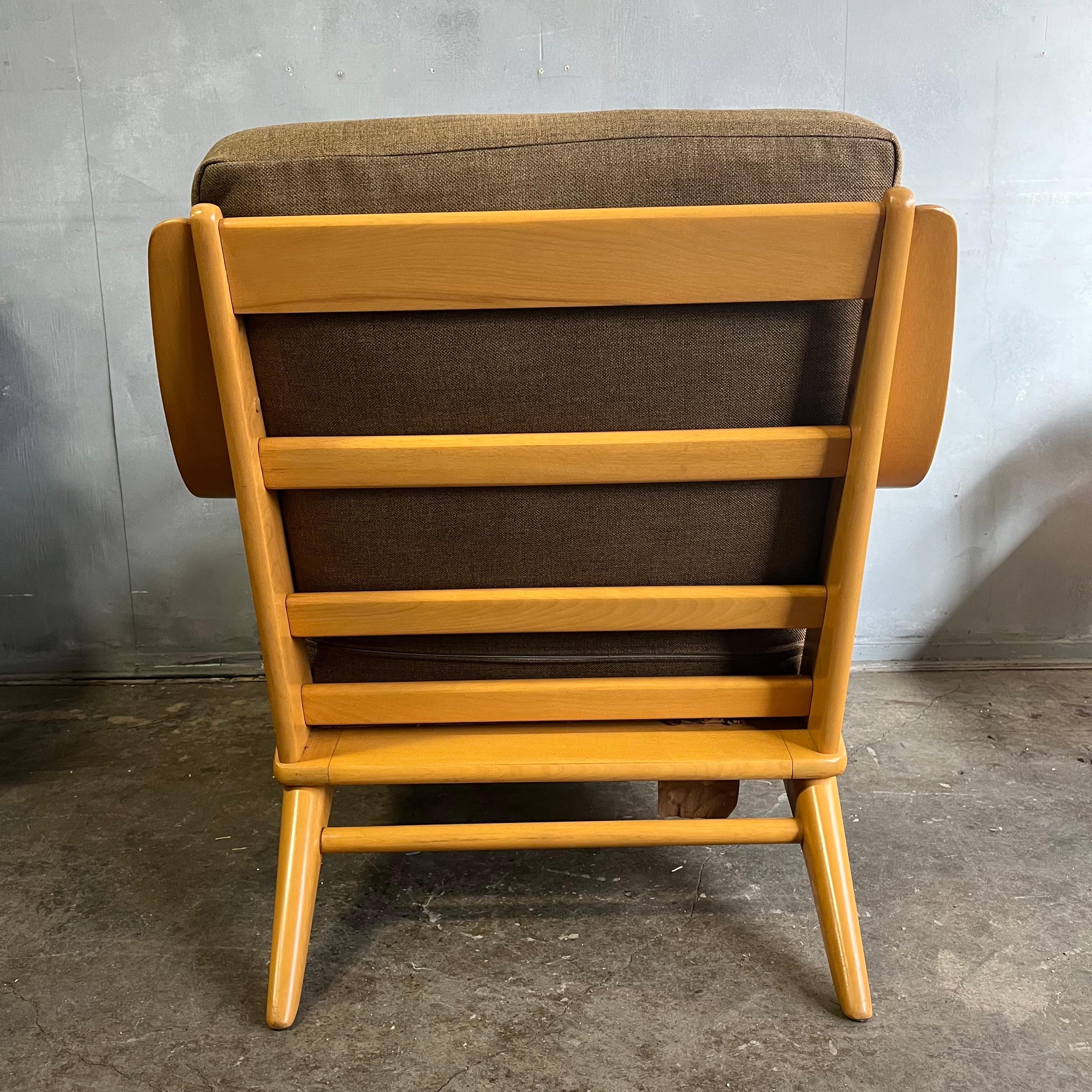 Midcentury Heywood Wakefield Lounge Chair In Good Condition In BROOKLYN, NY