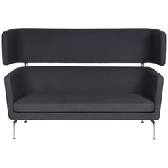 Mid-Century-Sofa mit hoher Rückenlehne und Chromsockel