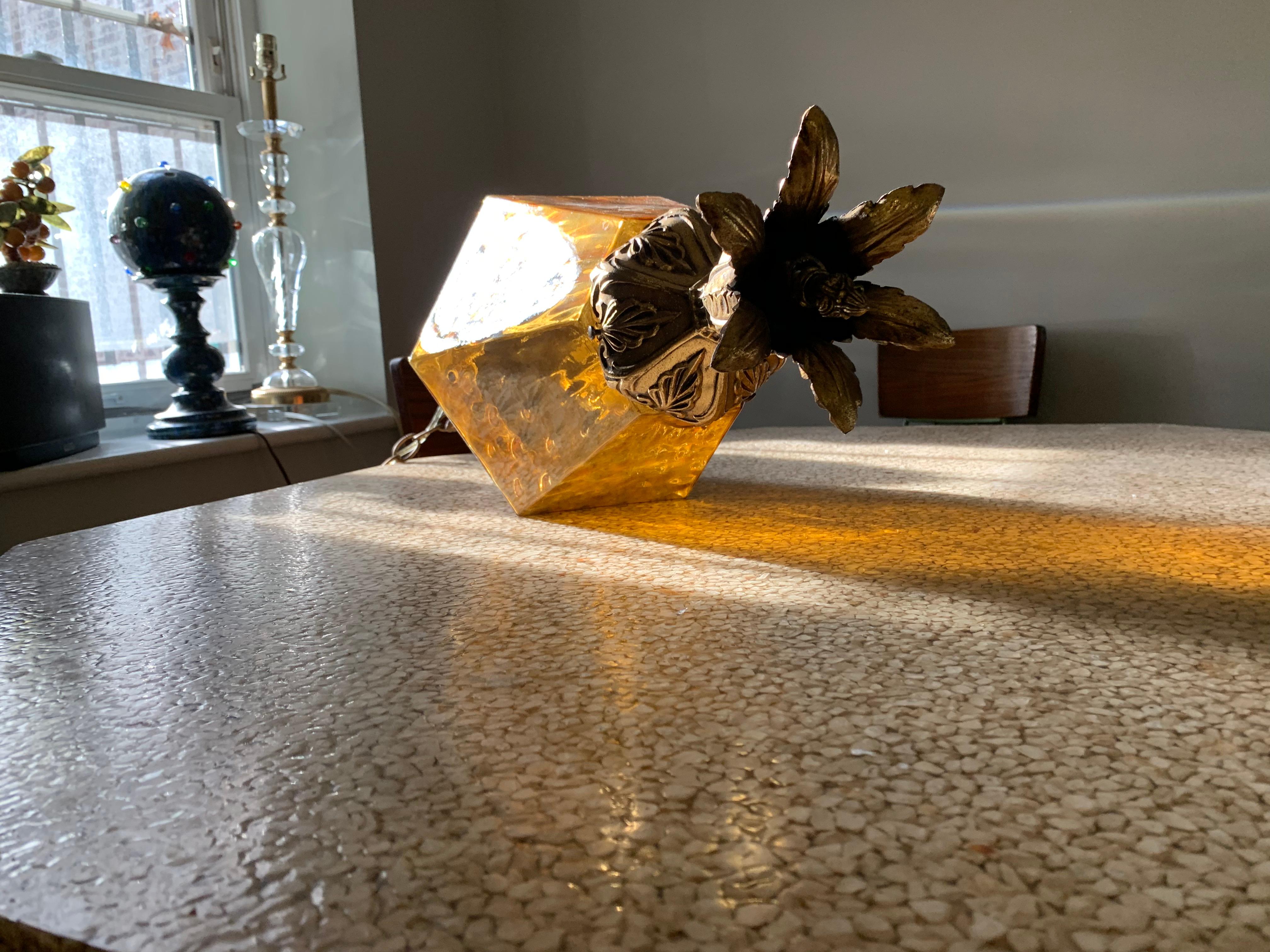 Midcentury Hollywood Regency Amber Leaded Glass Foliage Brass Lantern In Good Condition In Brooklyn, NY