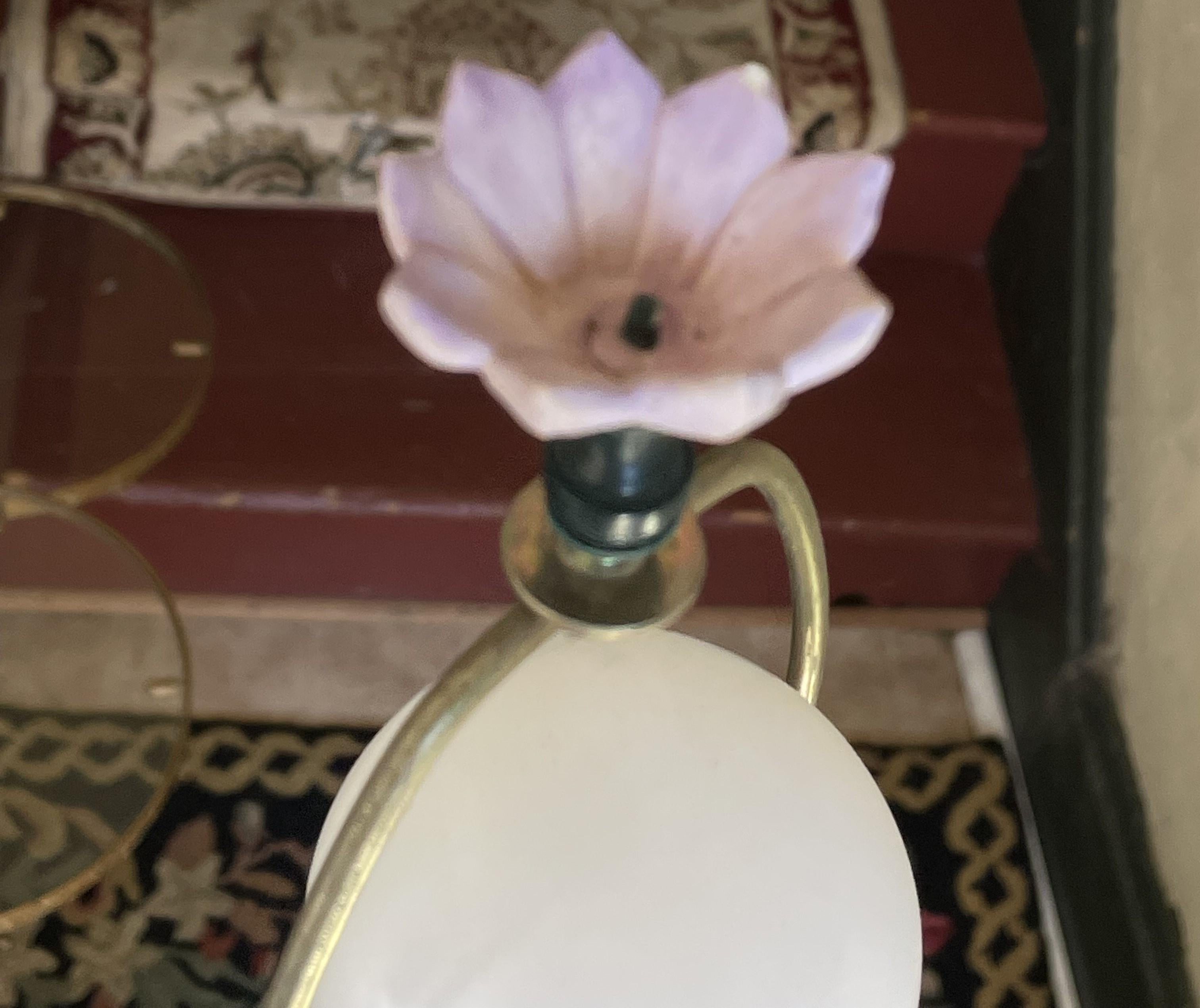 Mid-Century Hollywood Regency Gold-Stehlampe mit gestuften Pflanzgefäßhaltern aus Draht mit Korb, Hollywood Regency im Angebot 11