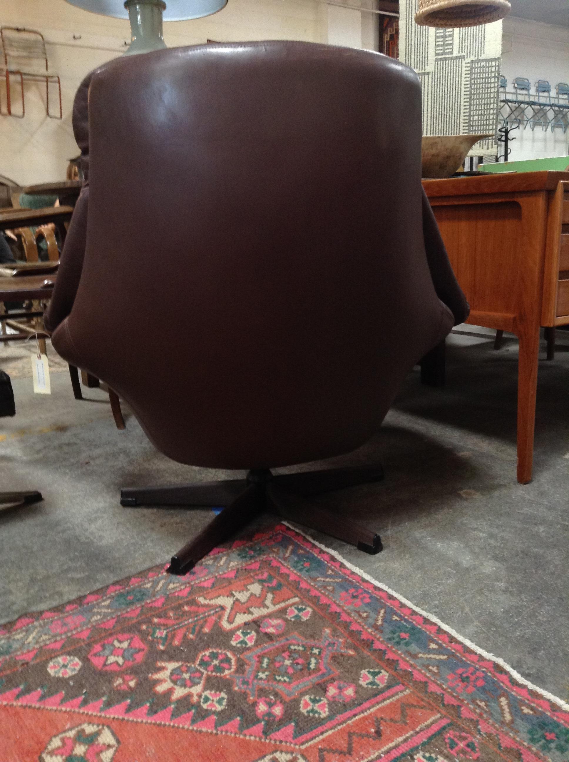 Midcentury HW Klein Lounge Chair In Good Condition In Los Angeles, CA