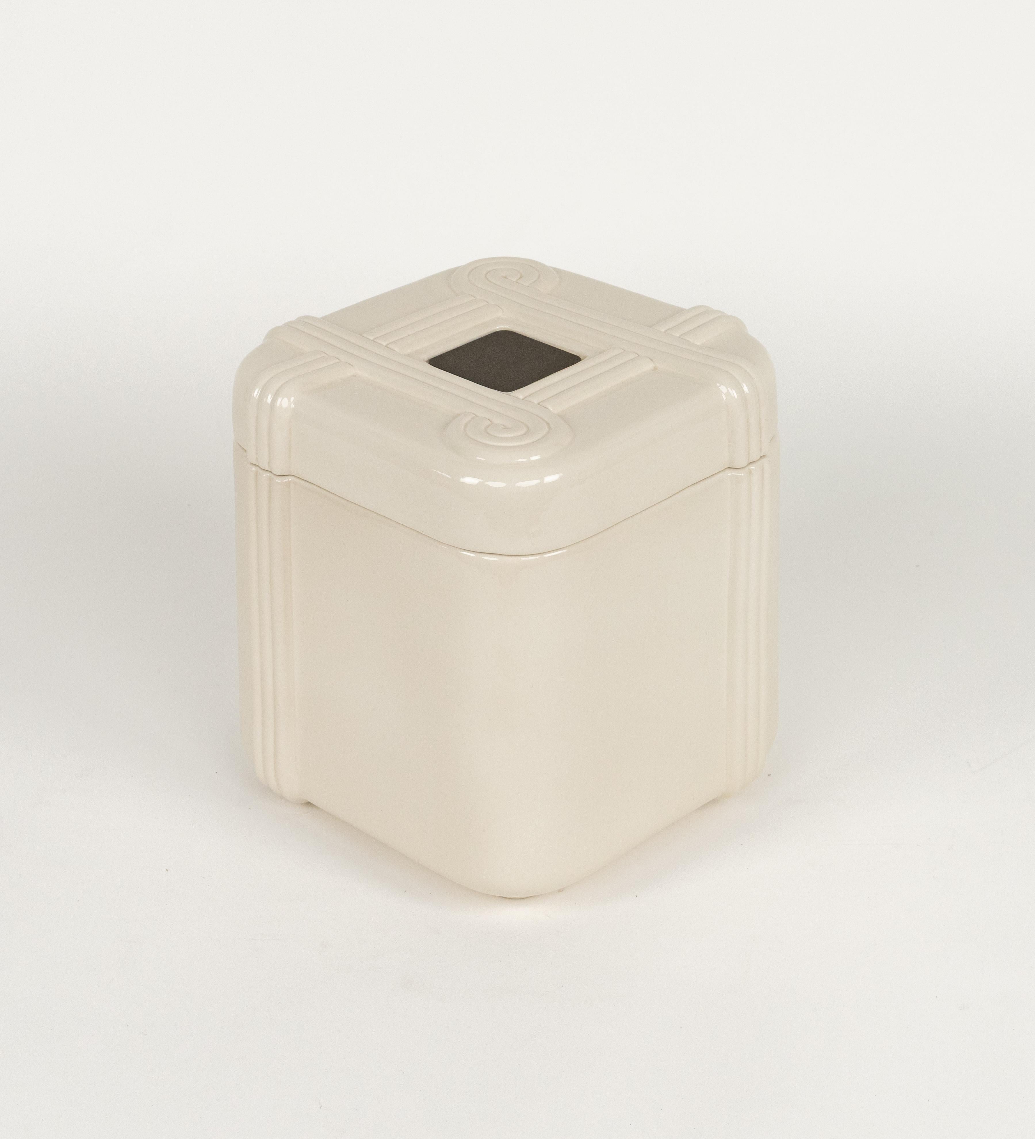 Midcentury Ice Bucket in Ceramic and Brass by Tommaso Barbi, Italy 1970s For Sale 4
