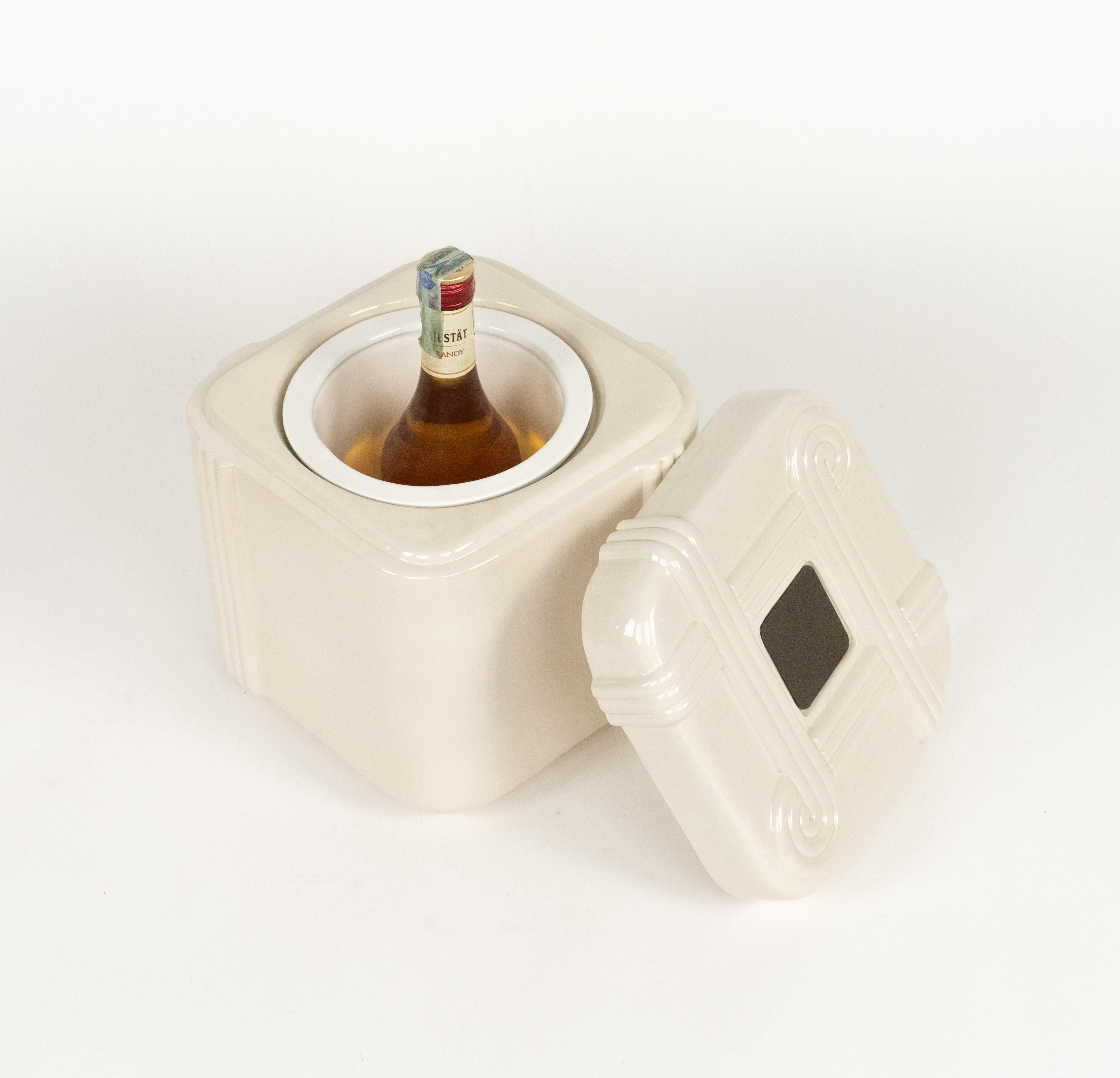 Midcentury Ice Bucket in Ceramic and Brass by Tommaso Barbi, Italy 1970s For Sale 7