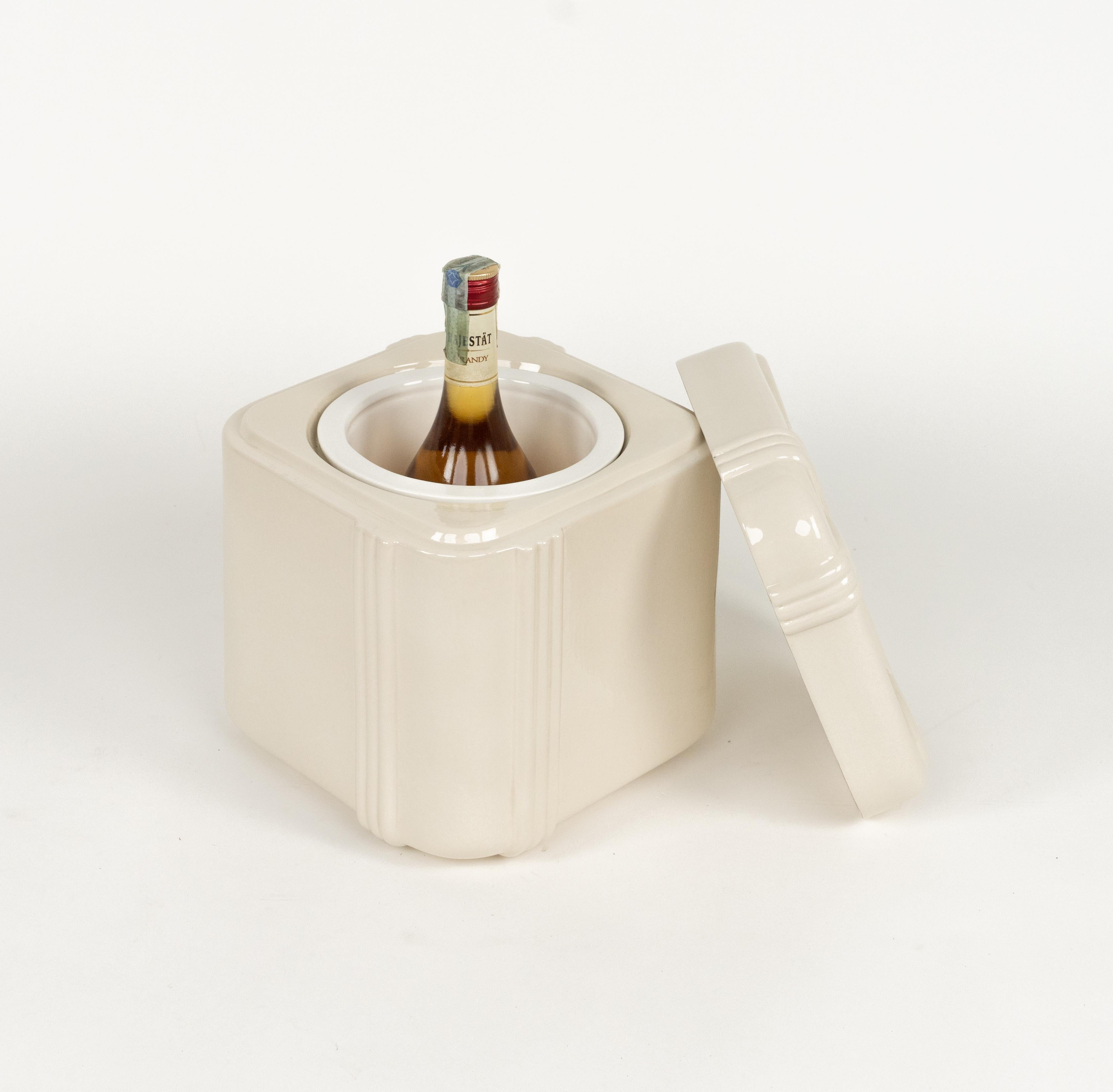 Metal Midcentury Ice Bucket in Ceramic and Brass by Tommaso Barbi, Italy 1970s For Sale
