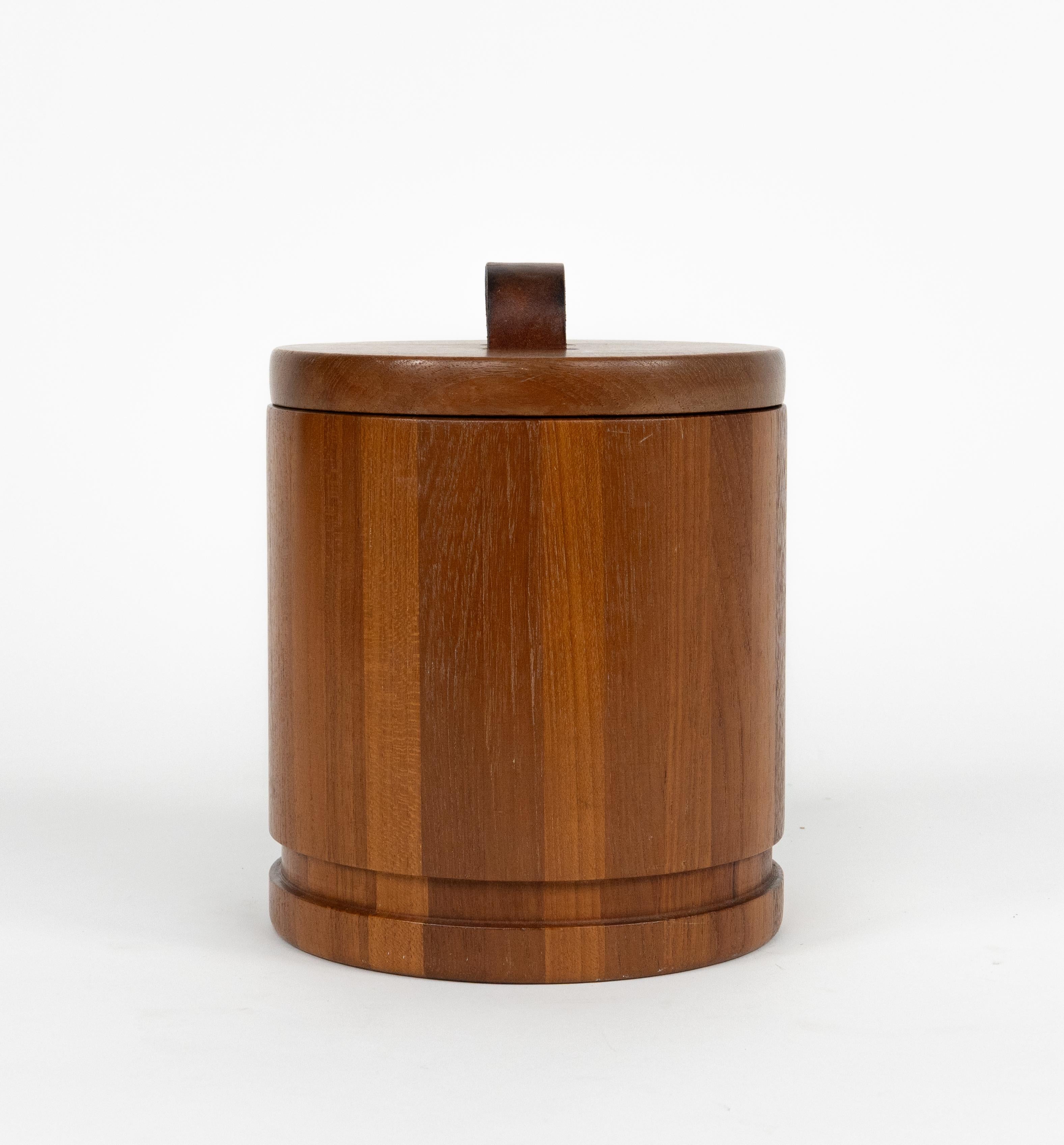 Midcentury Ice Bucket in Wood and Leather by Luthje, Denmark 1960s For Sale 4