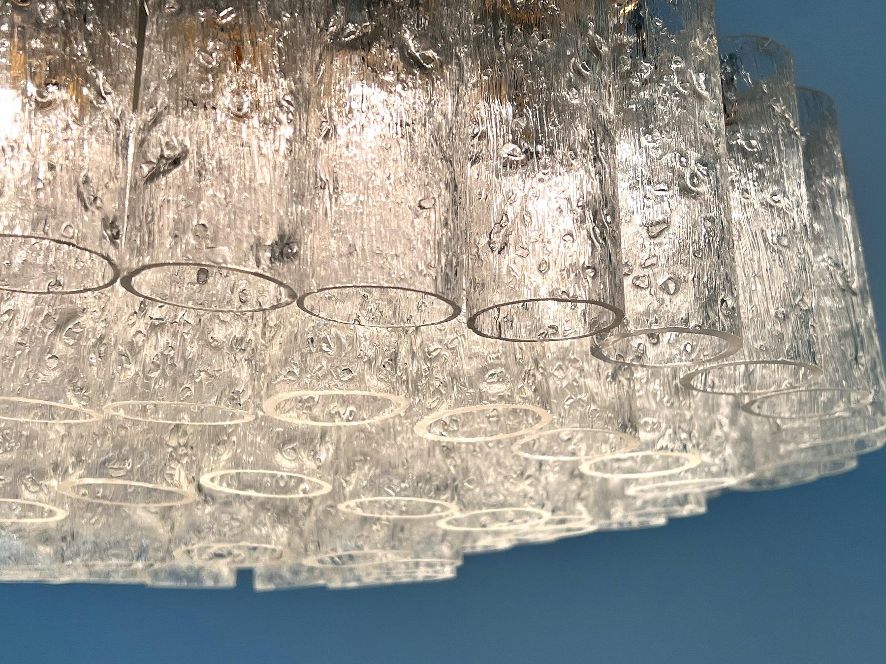 Einbau-Kronleuchter aus Eisglas und Messing aus der Mitte des Jahrhunderts von Doria Deutschland, 1970er Jahre im Angebot 2