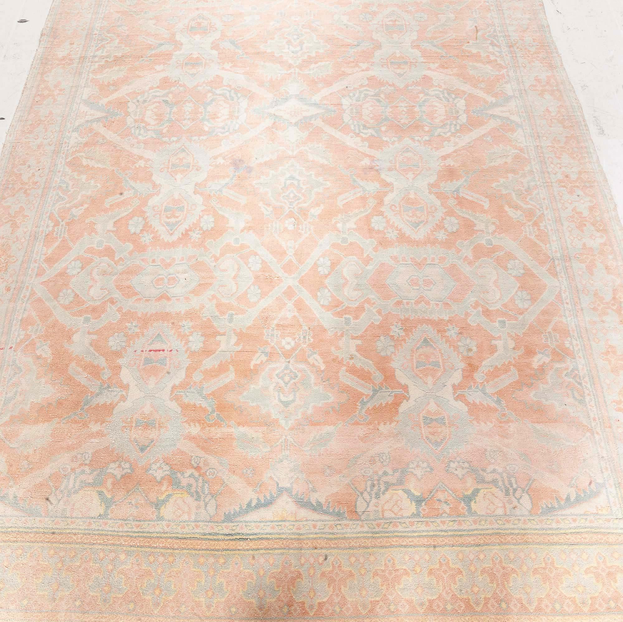 Midcentury Indian Cotton Agra Rug In Good Condition For Sale In New York, NY