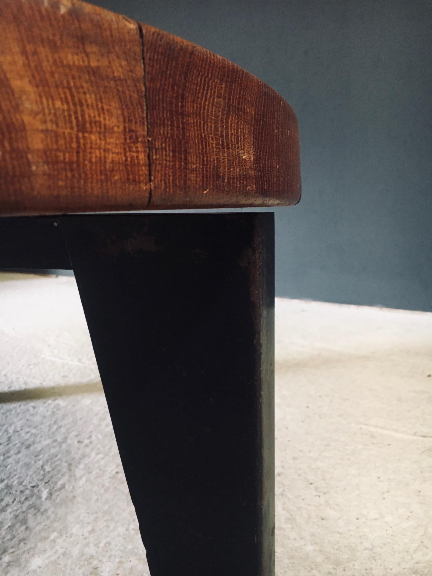 Midcentury Industrial Design Tripod Couchtisch, Frankreich 1950er Jahre im Angebot 7