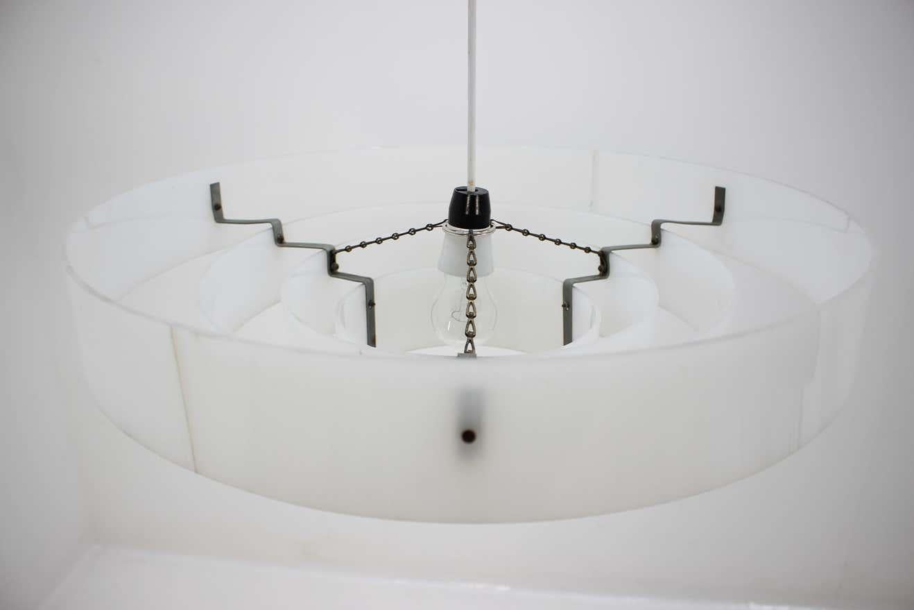Mid-Century Modern Pendentifs industriels du milieu du siècle / jusqu'à 40 pièces, 1970 en vente