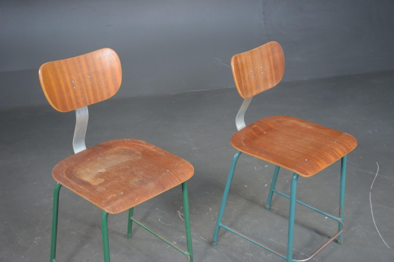 Midcentury Industrial / Work Stools Chairs In Fair Condition For Sale In Vienna, AT